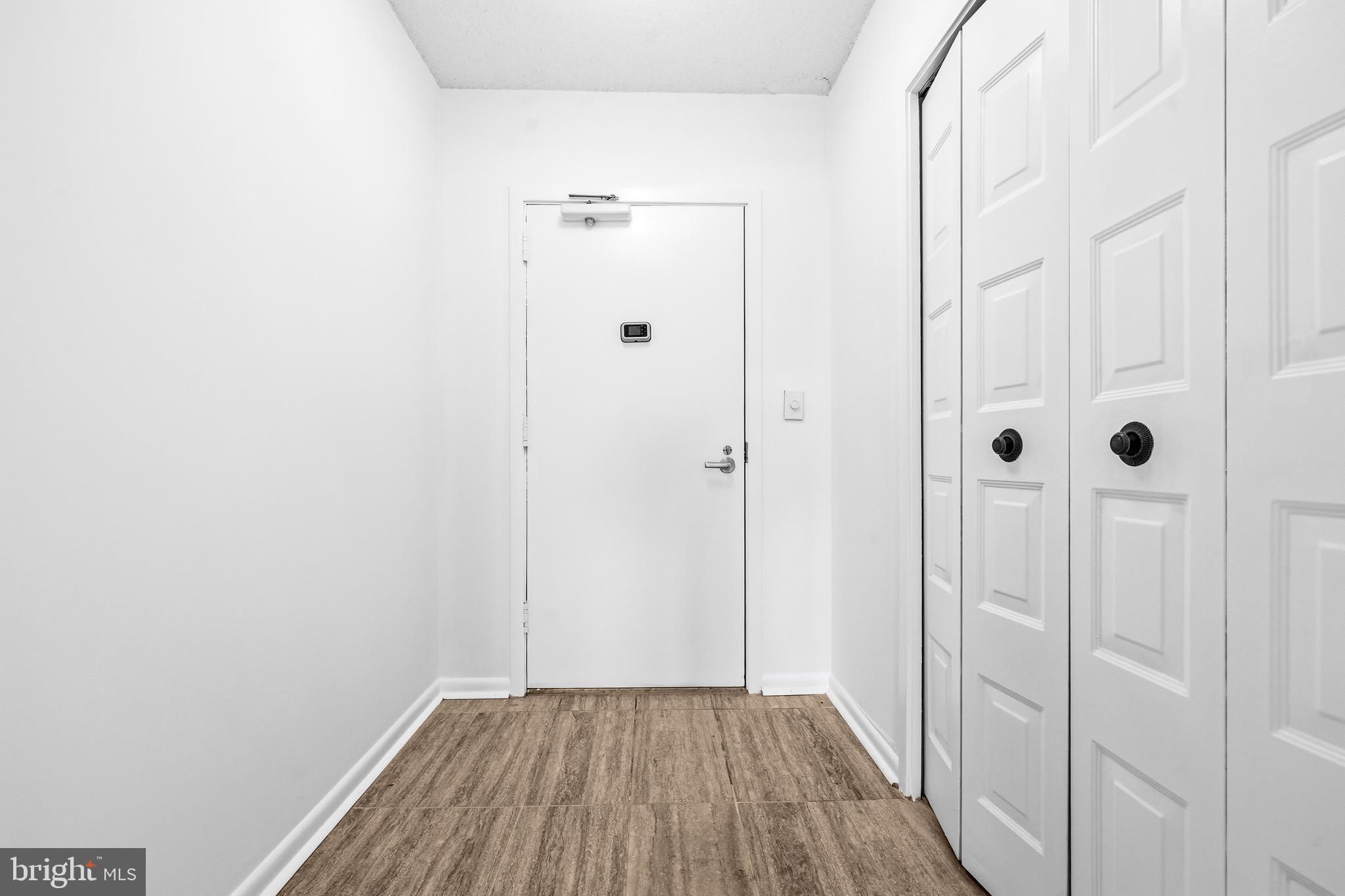 SKYLINE SQUARE CONDO - Residential