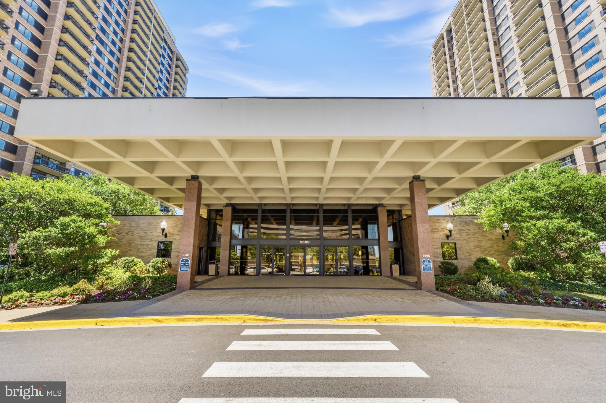SKYLINE SQUARE CONDO - Residential