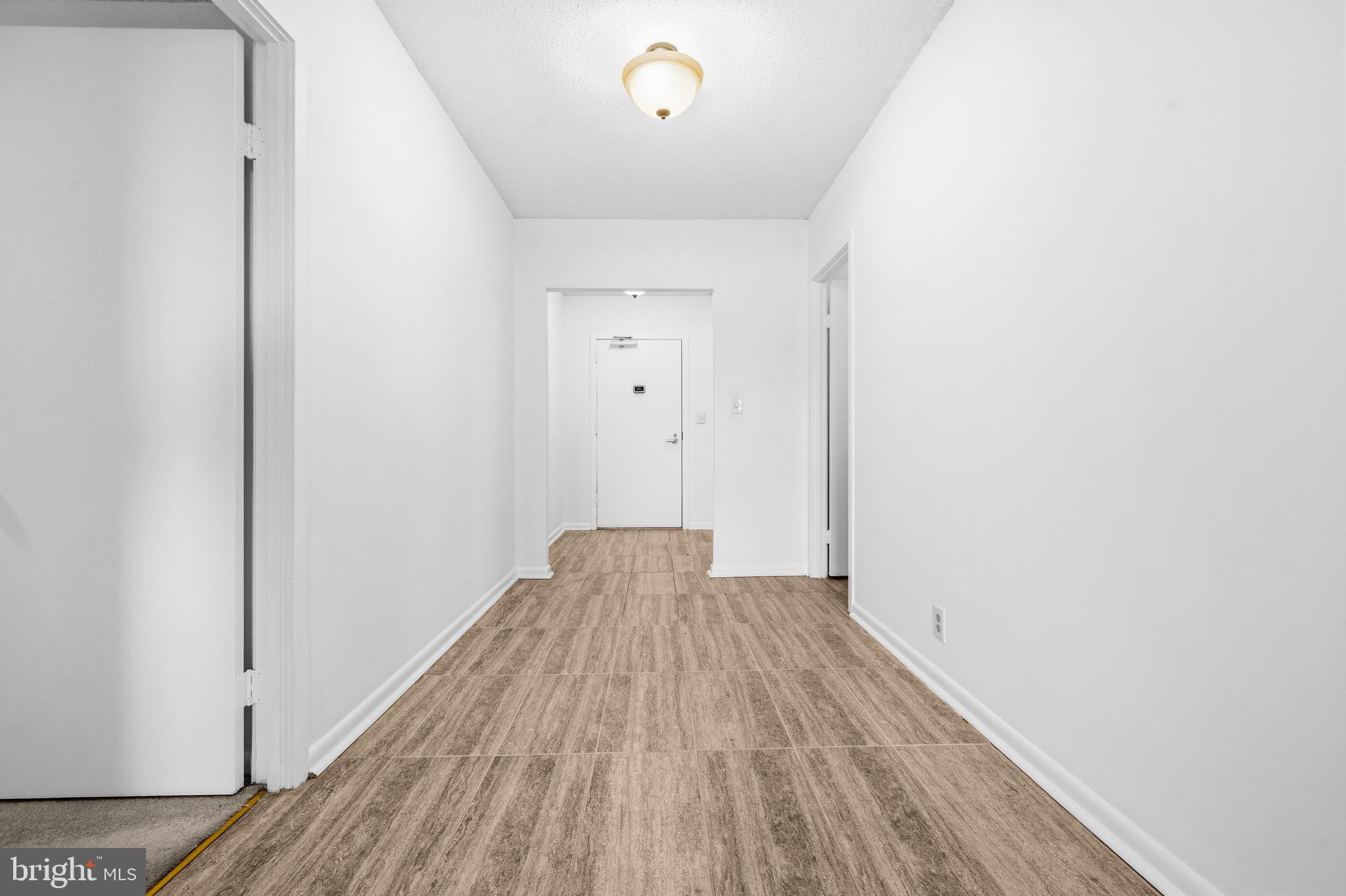 SKYLINE SQUARE CONDO - Residential
