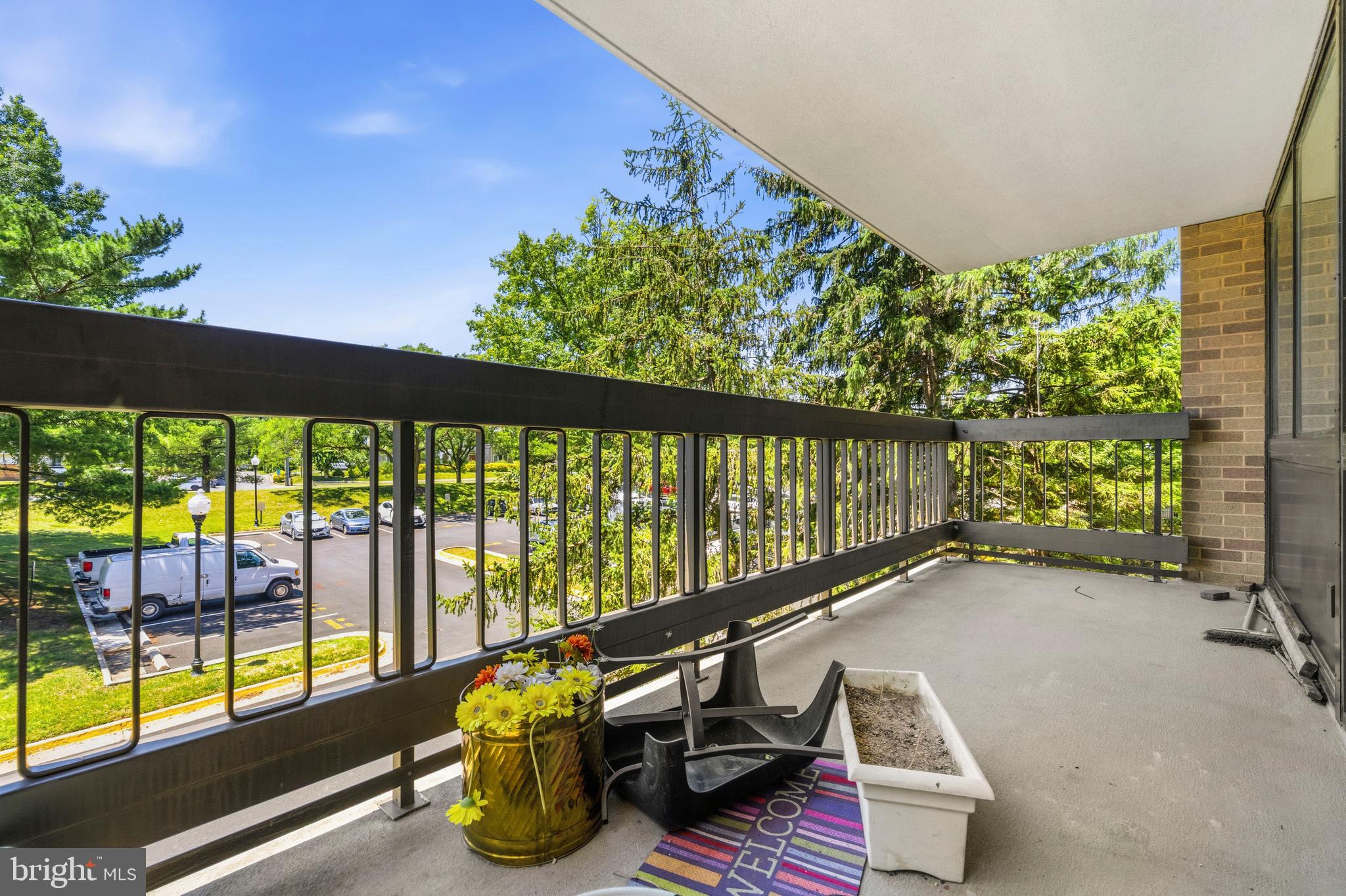 SKYLINE SQUARE CONDO - Residential