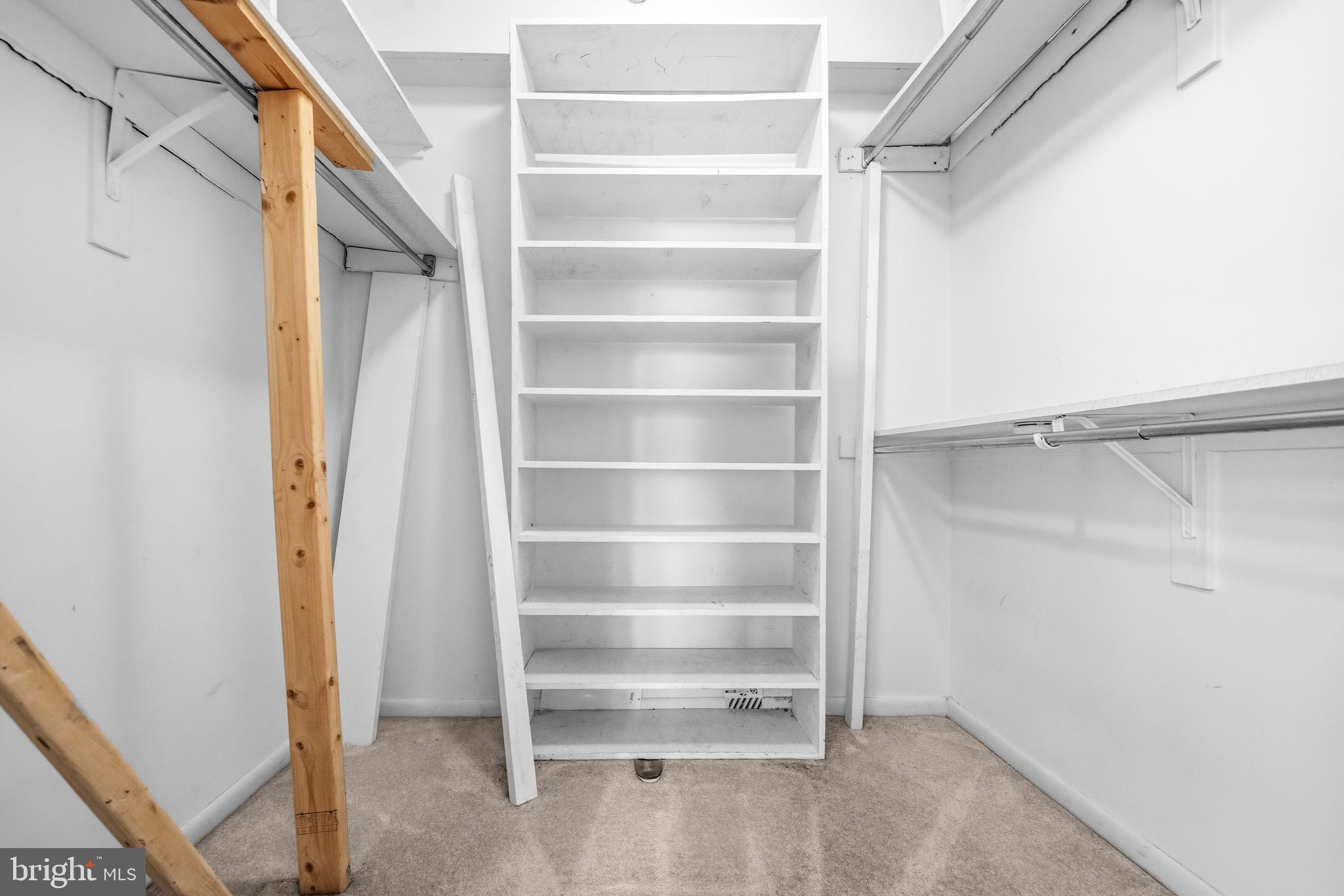 SKYLINE SQUARE CONDO - Residential