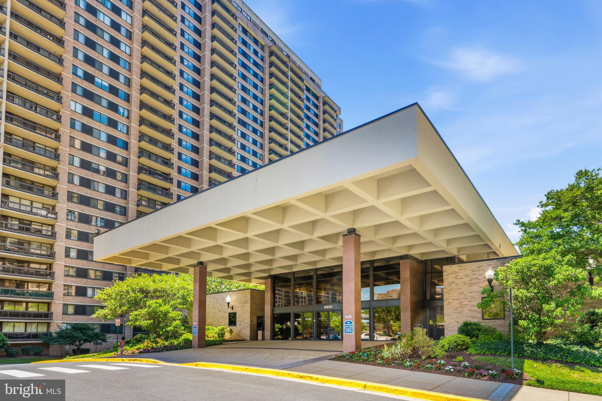 SKYLINE SQUARE CONDO - Residential