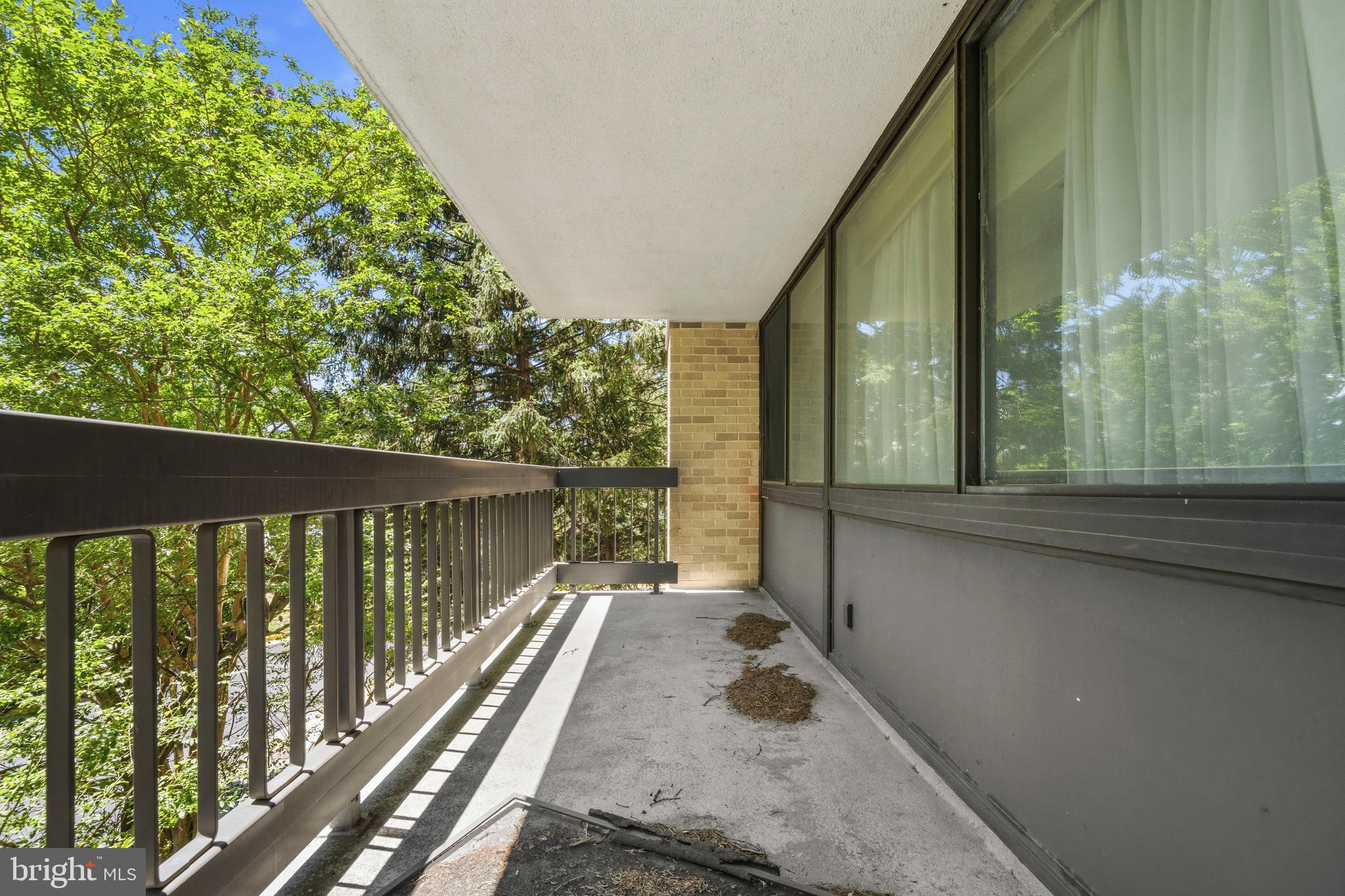 SKYLINE SQUARE CONDO - Residential