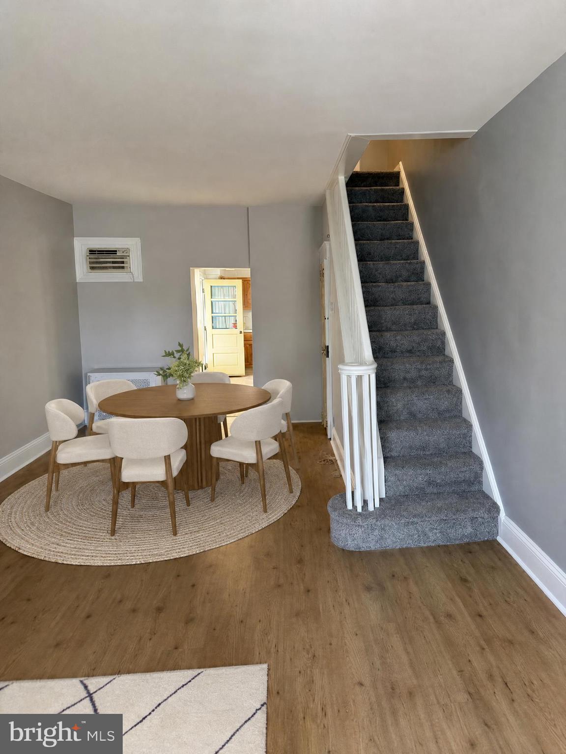 PORT RICHMOND - Residential