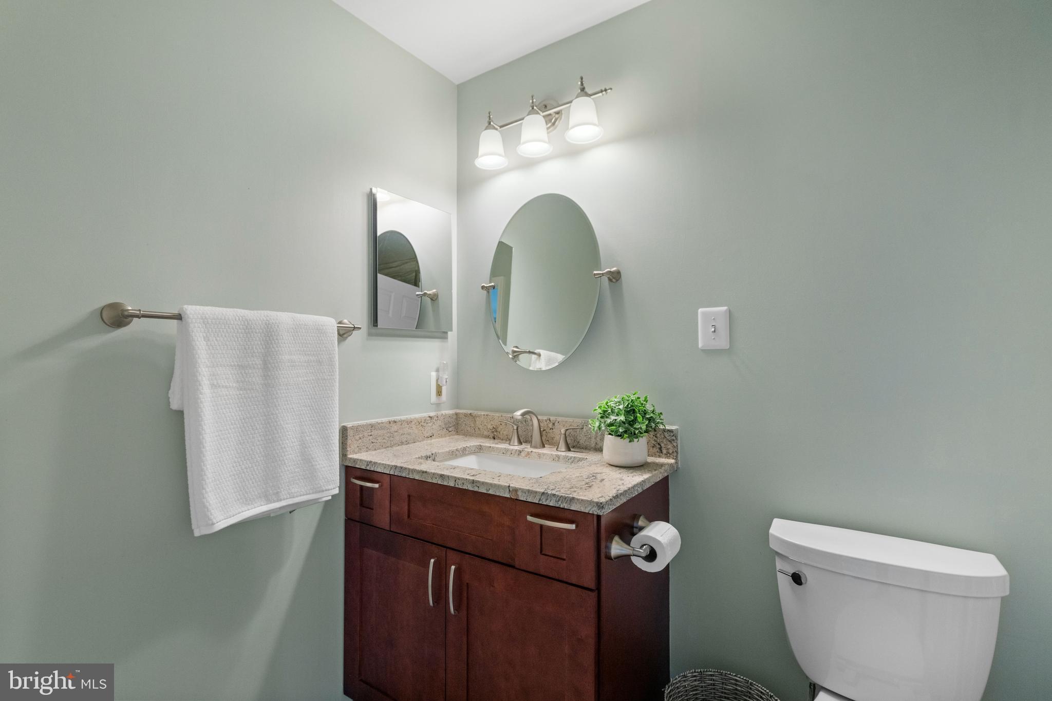 ASHBURN VILLAGE - Residential