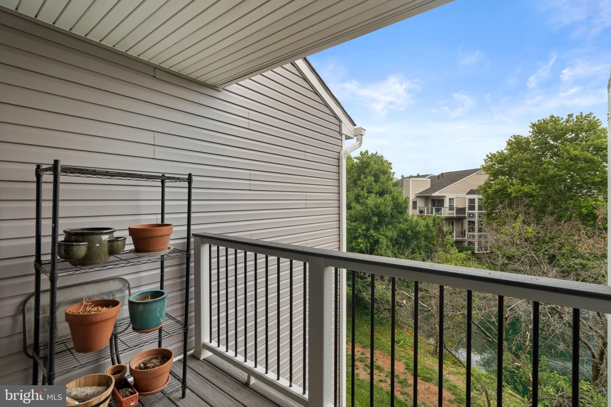 ASHBURN VILLAGE - Residential