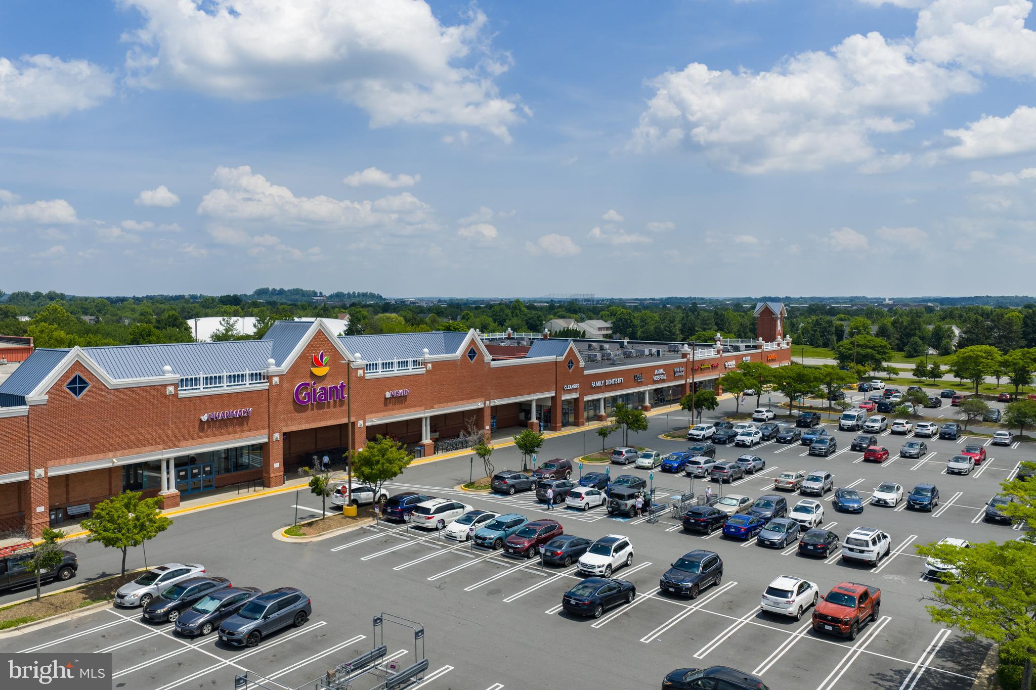 ASHBURN VILLAGE - Residential