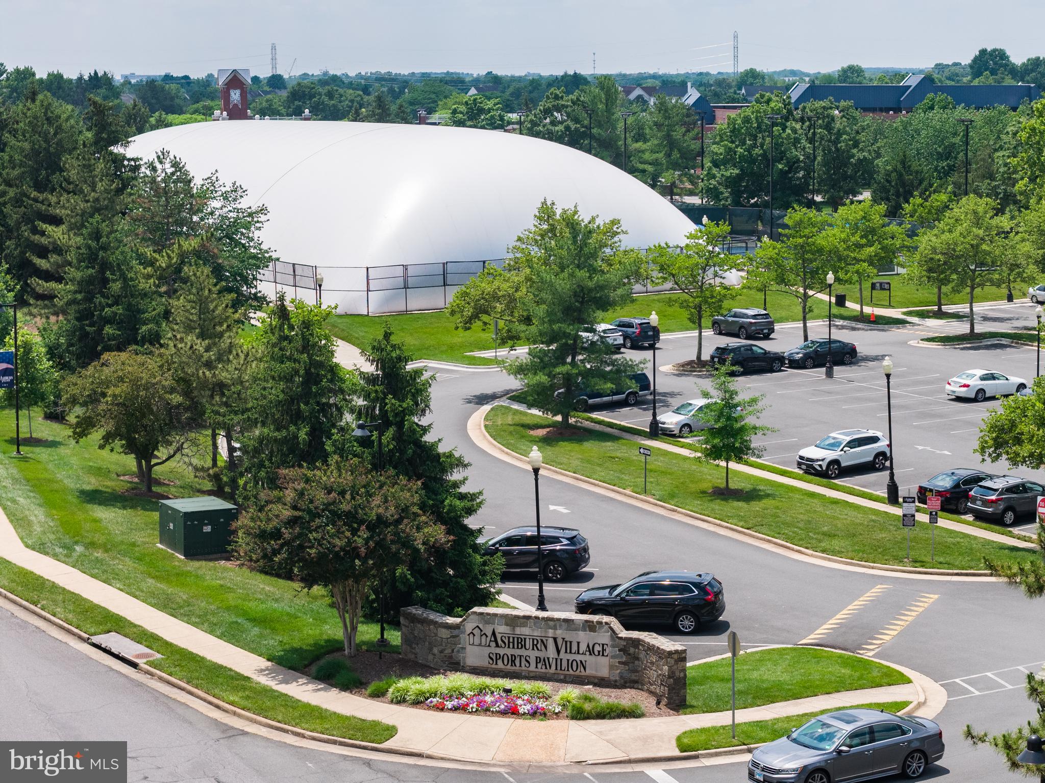 ASHBURN VILLAGE - Residential