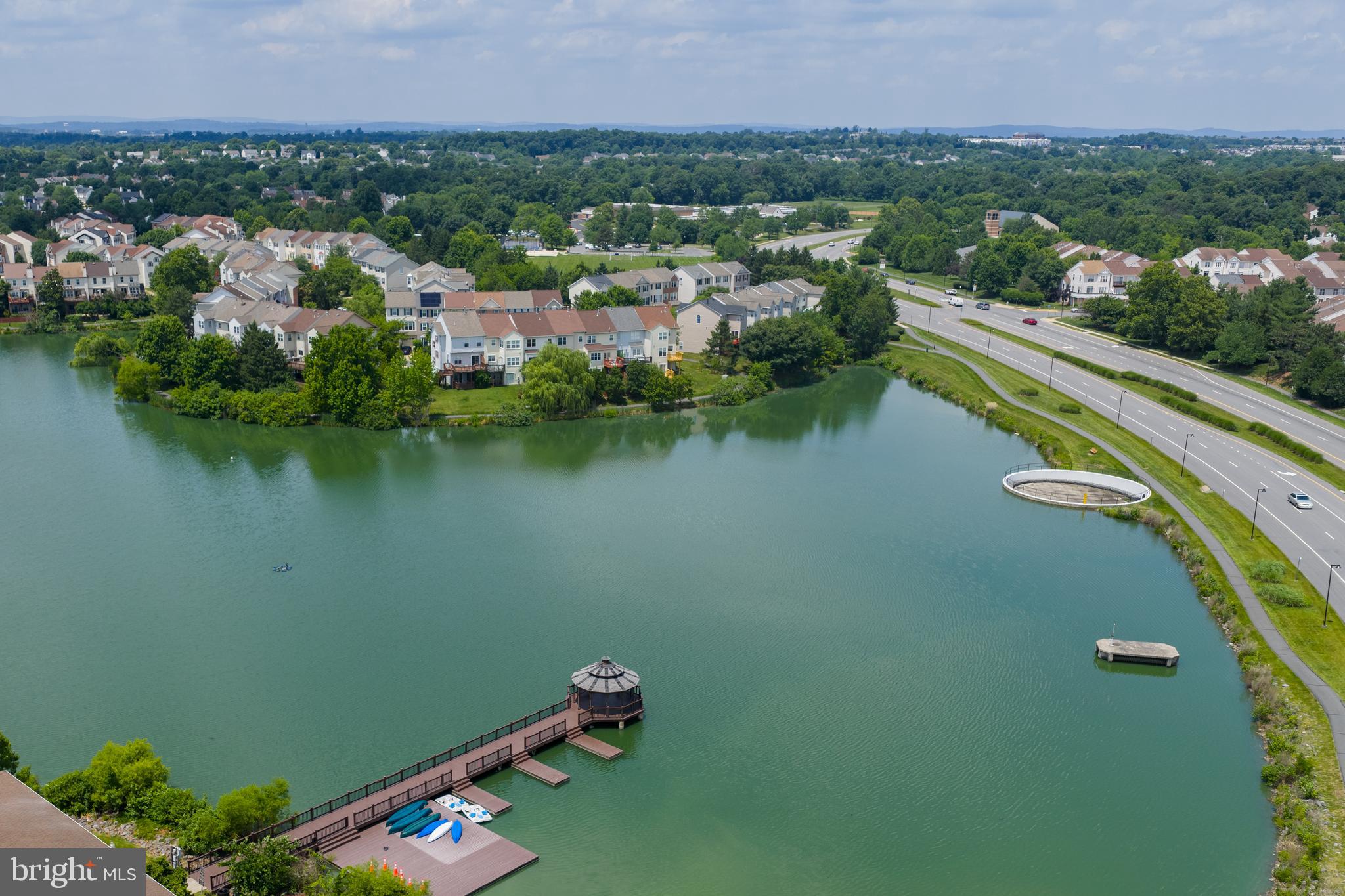 ASHBURN VILLAGE - Residential