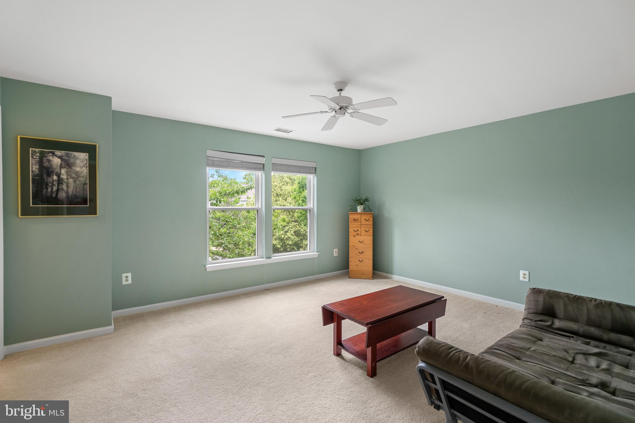 ASHBURN VILLAGE - Residential