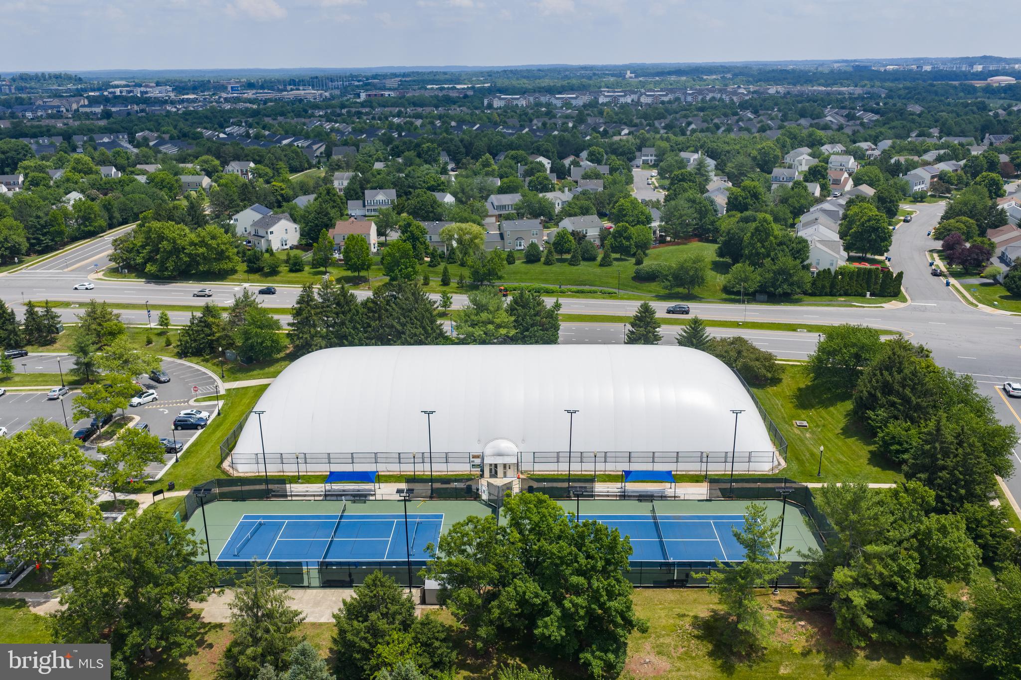 ASHBURN VILLAGE - Residential