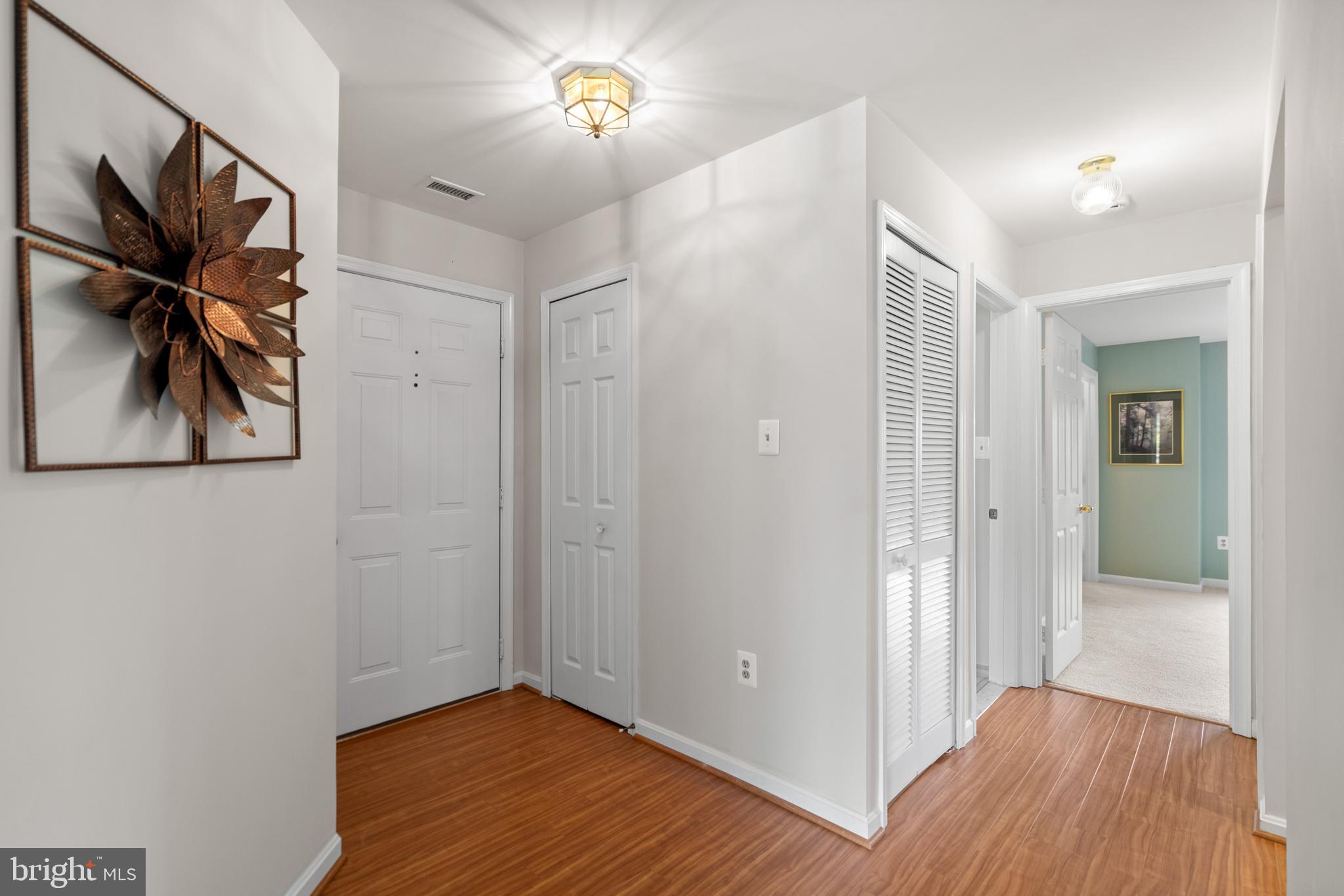 ASHBURN VILLAGE - Residential