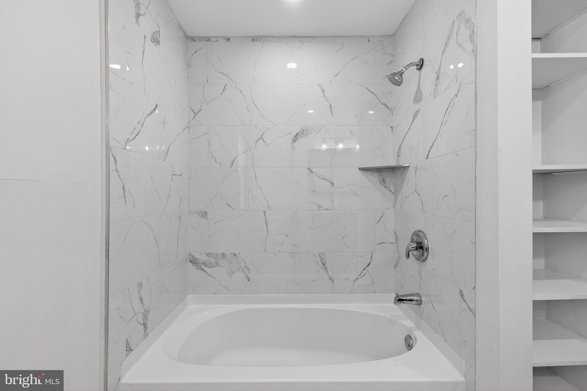 FAIRMOUNT - Residential