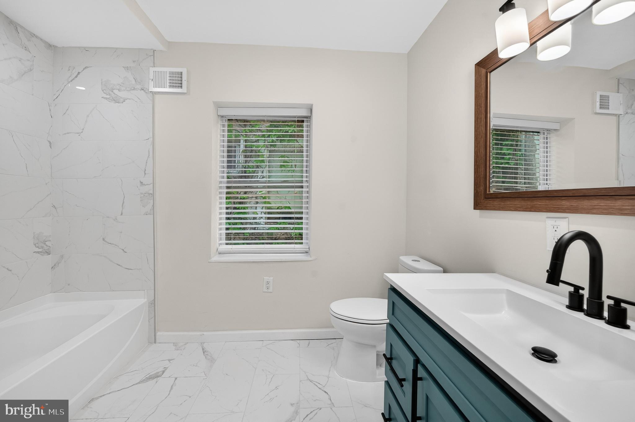 FAIRMOUNT - Residential