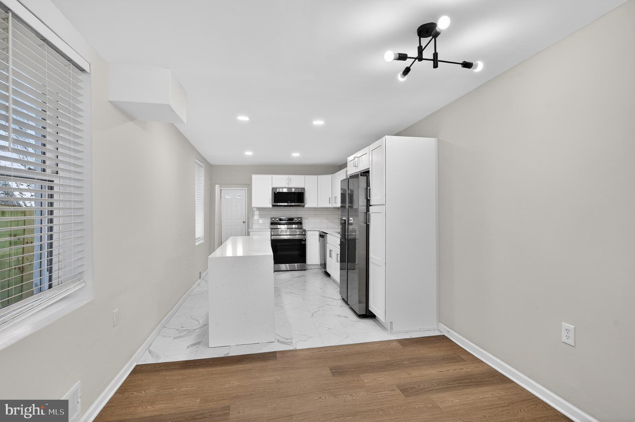 FAIRMOUNT - Residential