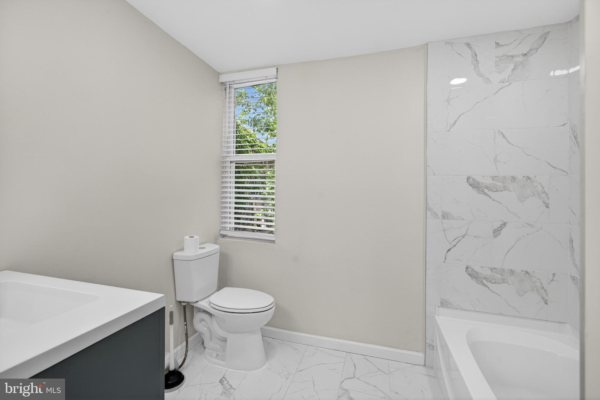 FAIRMOUNT - Residential