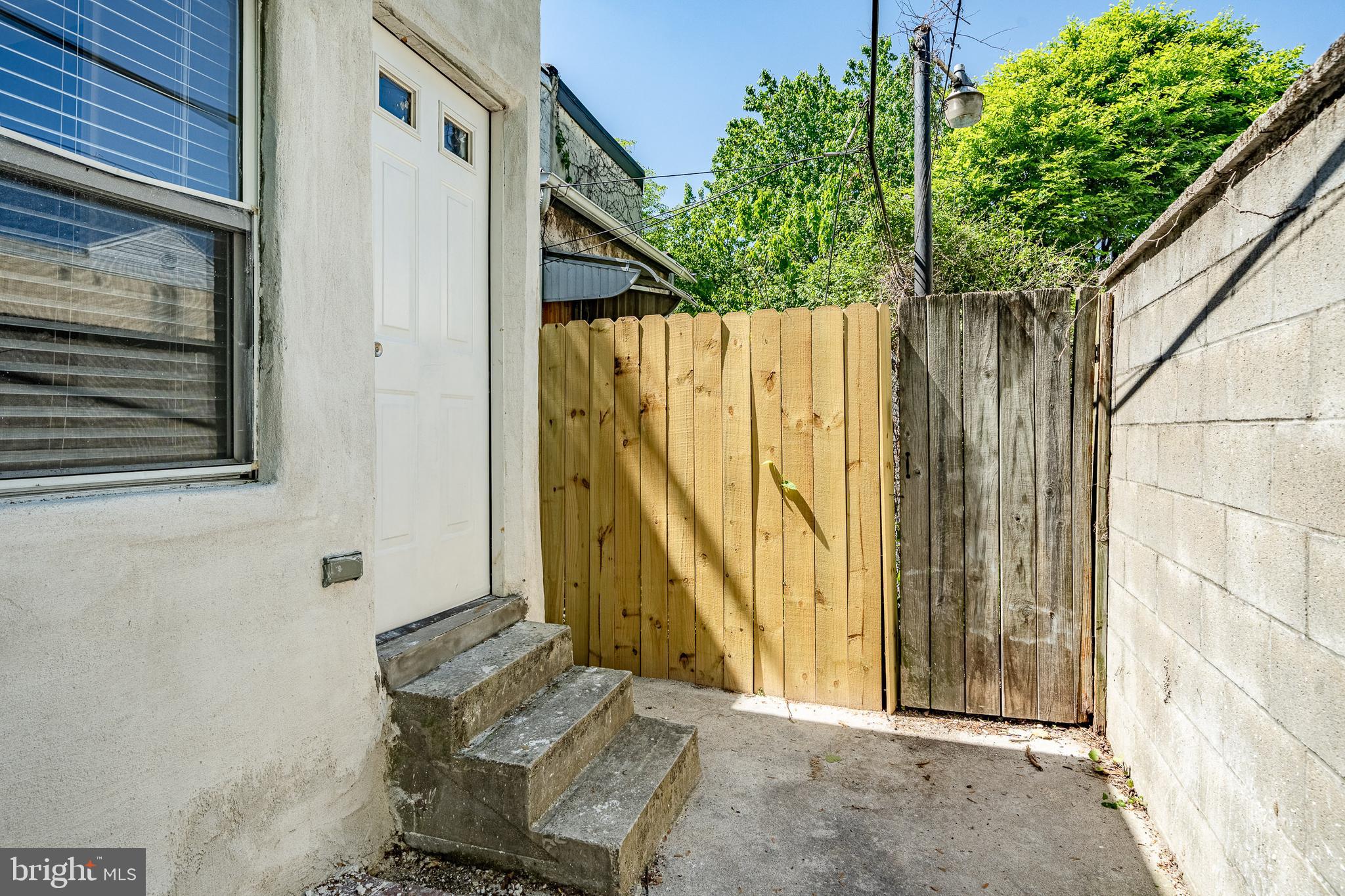 FAIRMOUNT - Residential