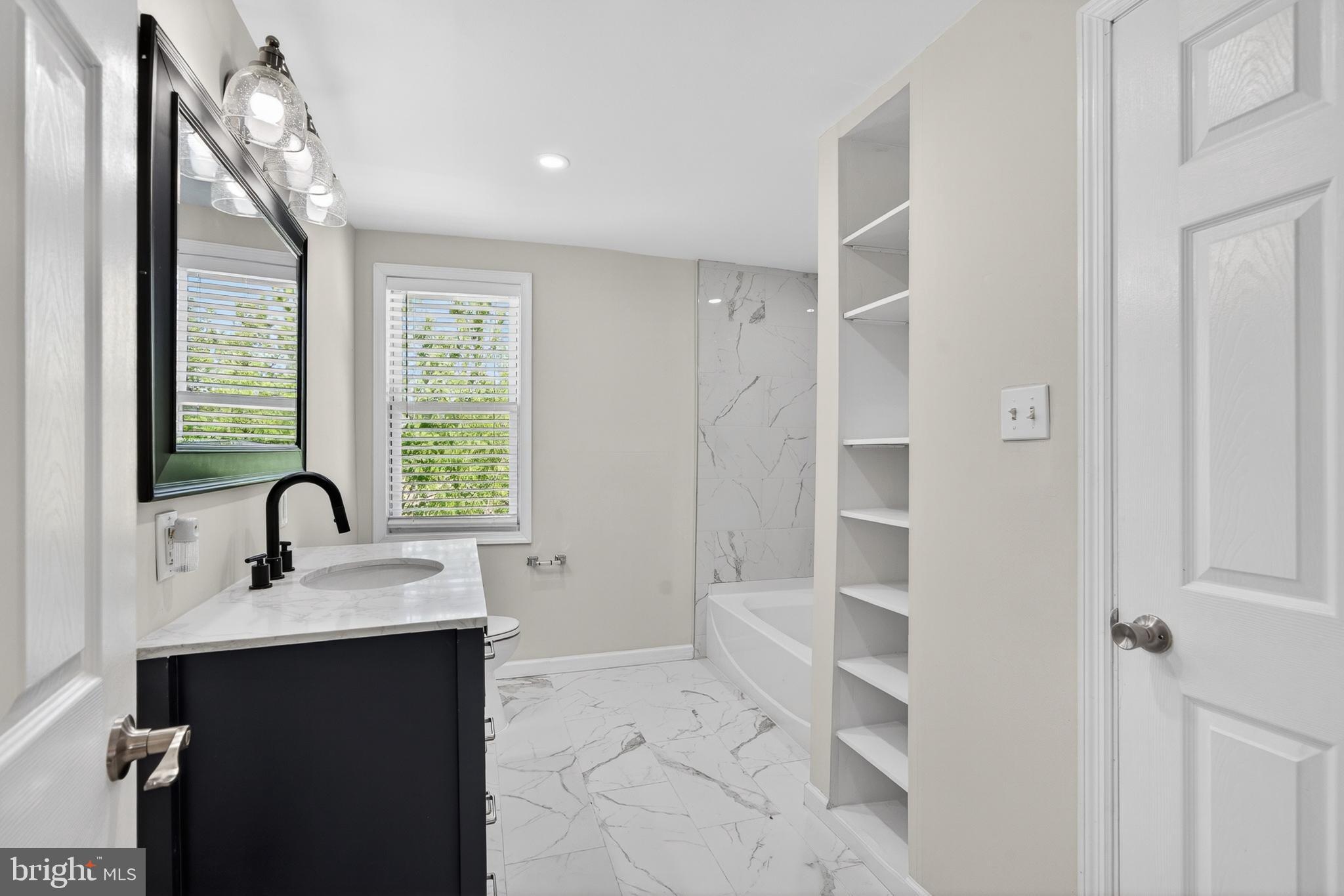 FAIRMOUNT - Residential