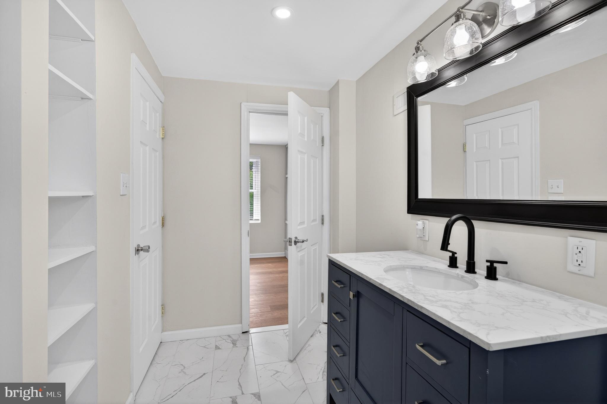 FAIRMOUNT - Residential