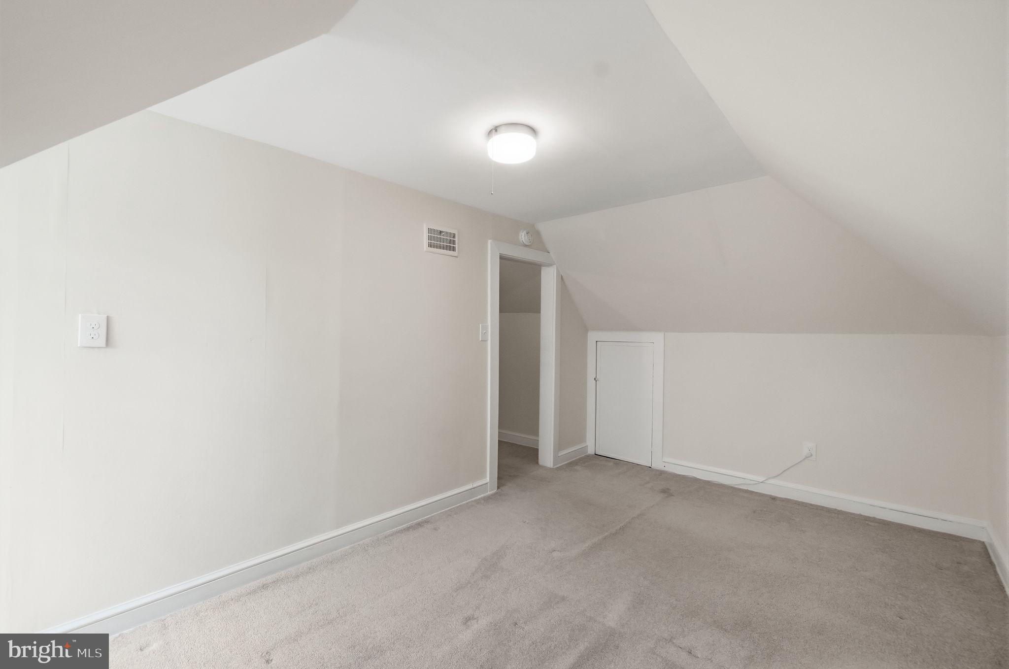 ARLINGTON HEIGHTS - Residential