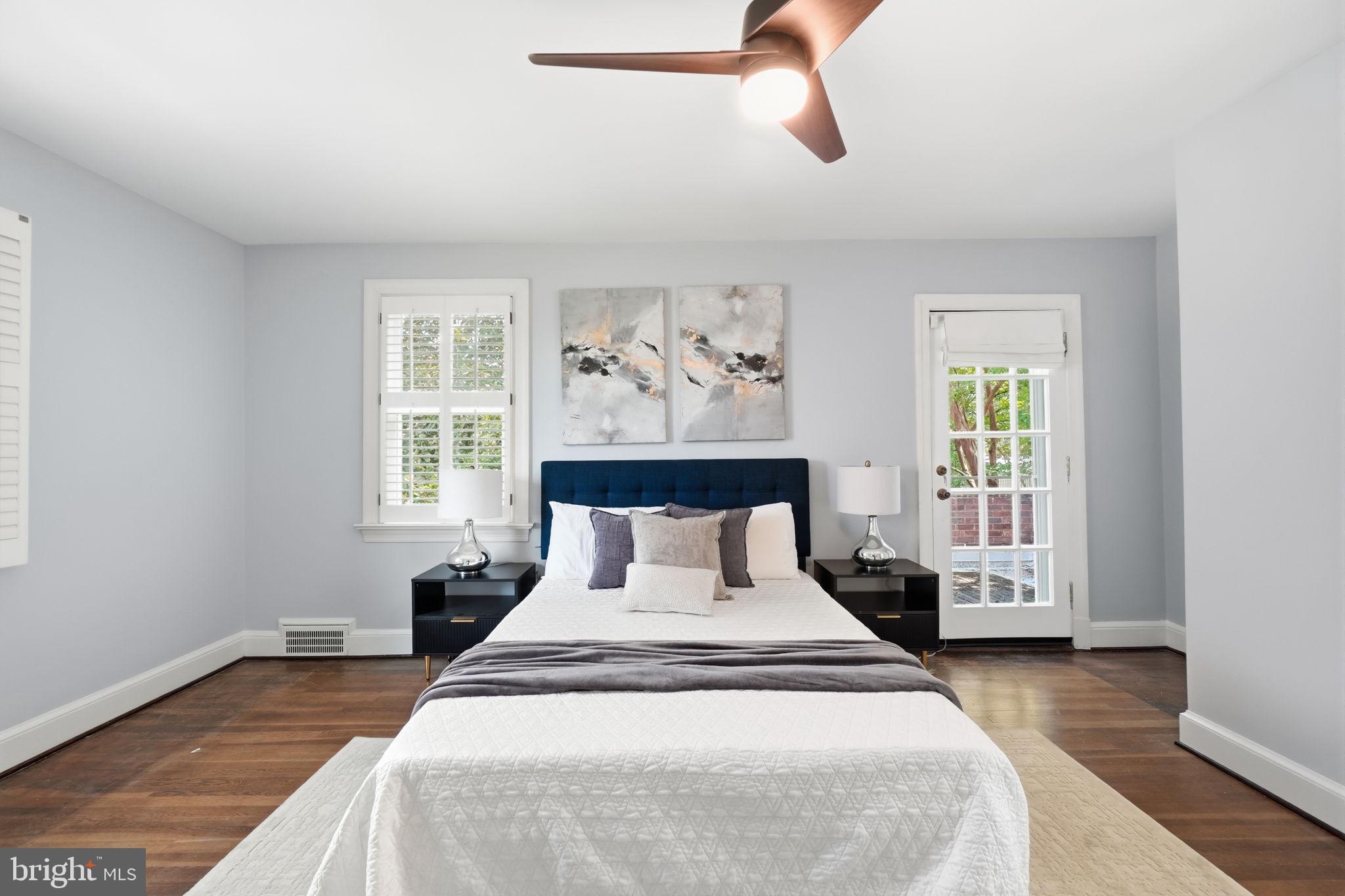 ARLINGTON HEIGHTS - Residential