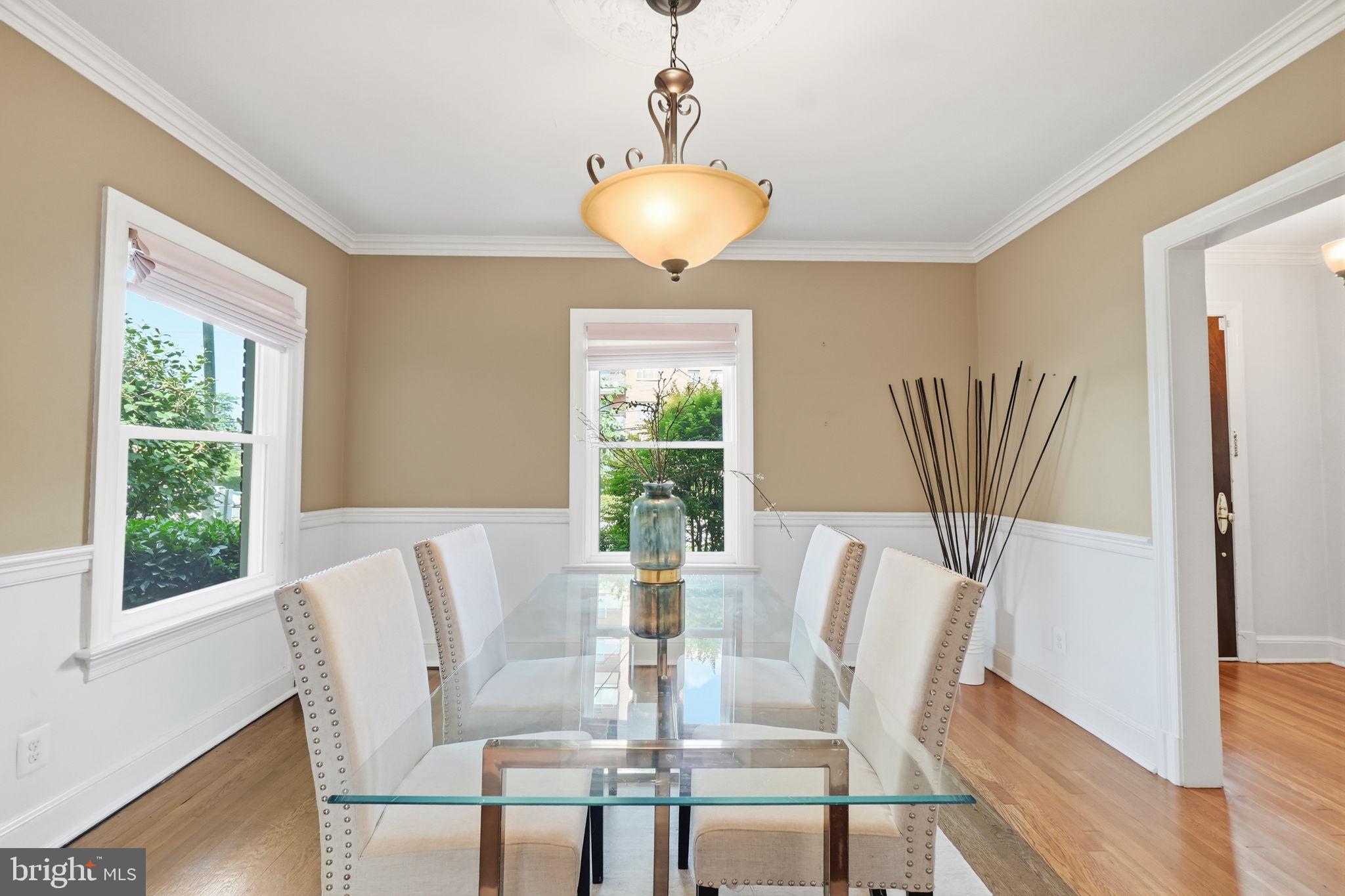 ARLINGTON HEIGHTS - Residential
