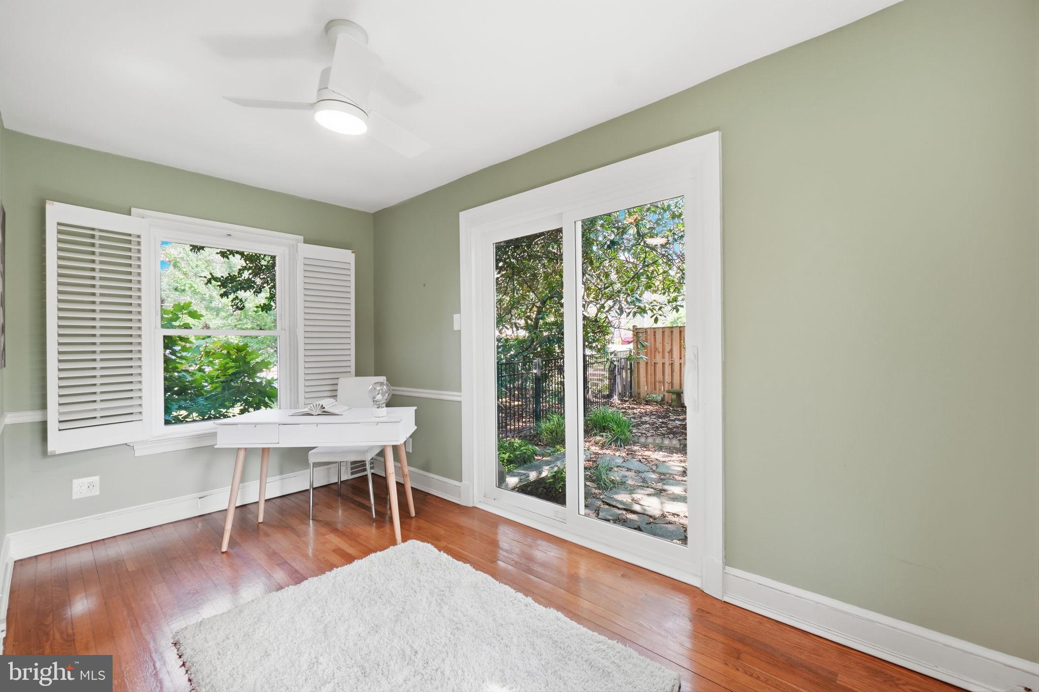 ARLINGTON HEIGHTS - Residential