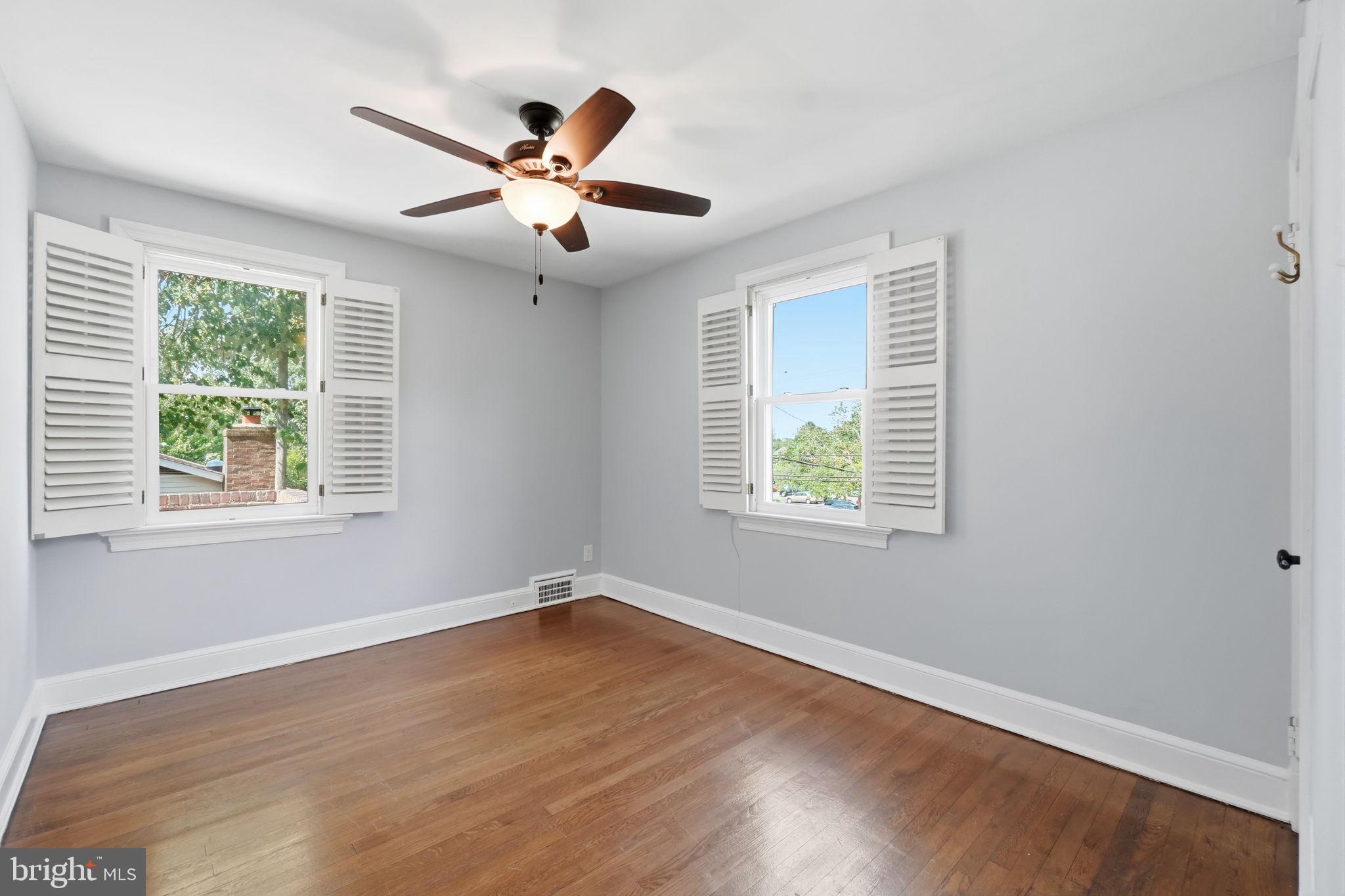 ARLINGTON HEIGHTS - Residential