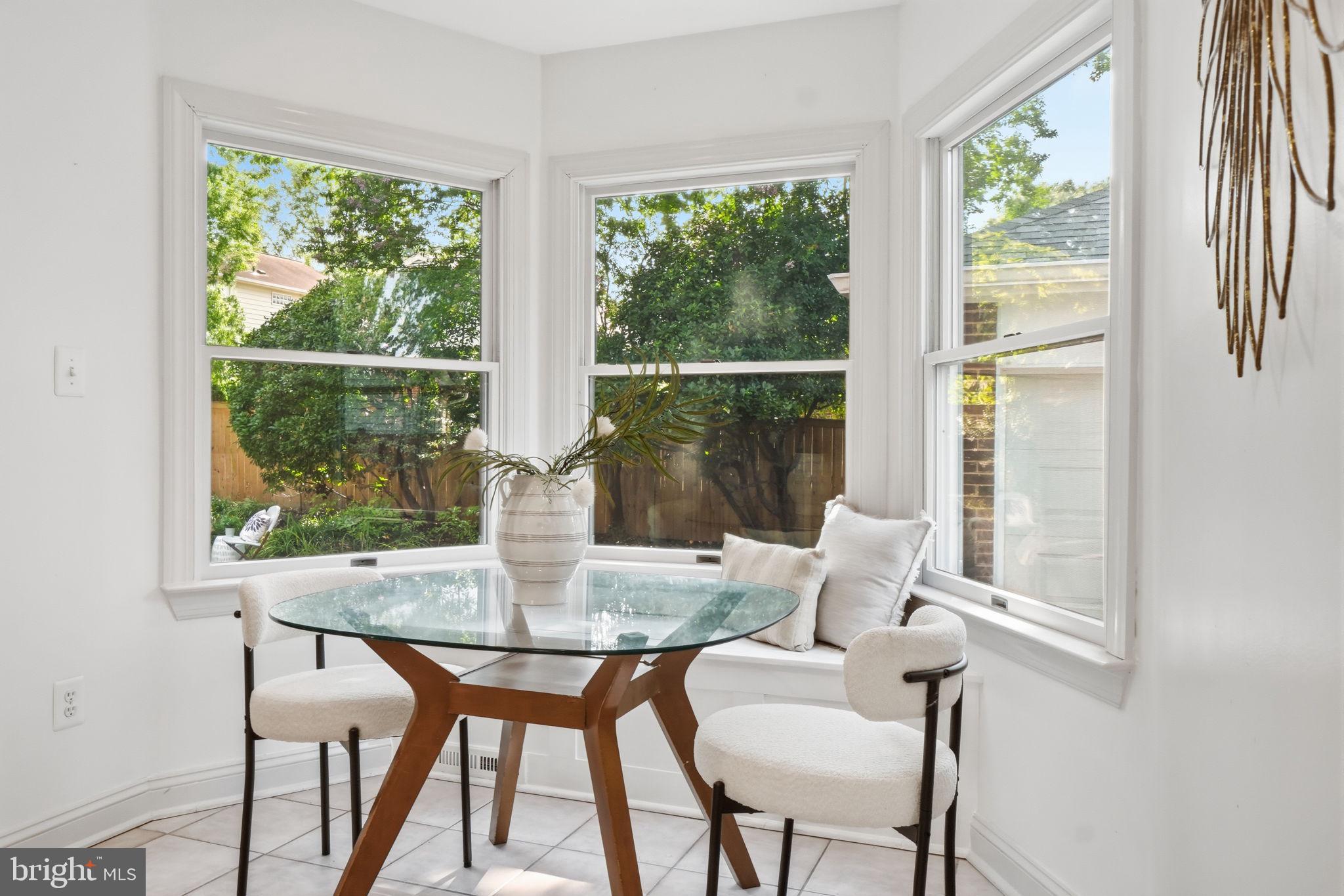 ARLINGTON HEIGHTS - Residential
