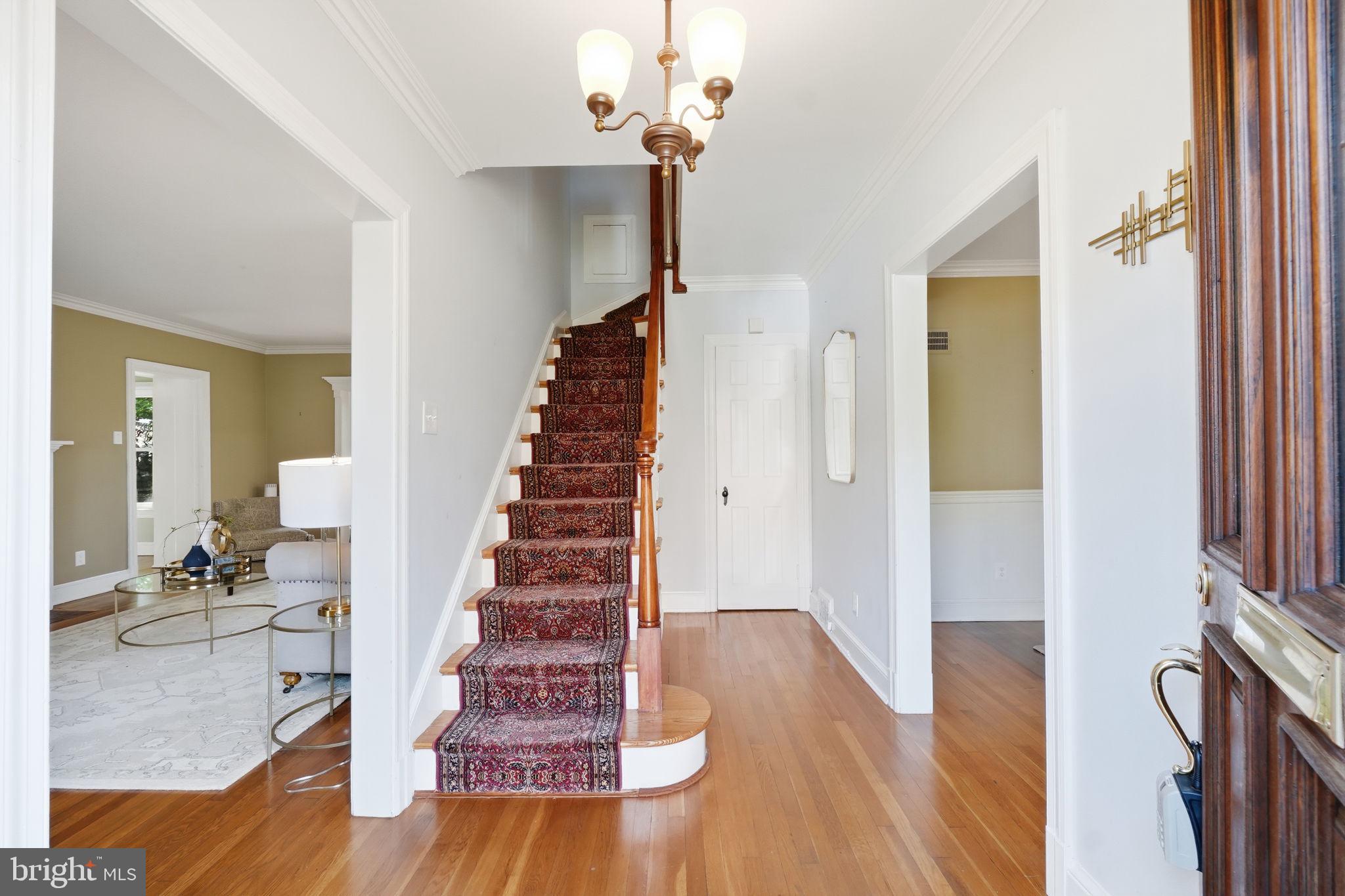 ARLINGTON HEIGHTS - Residential