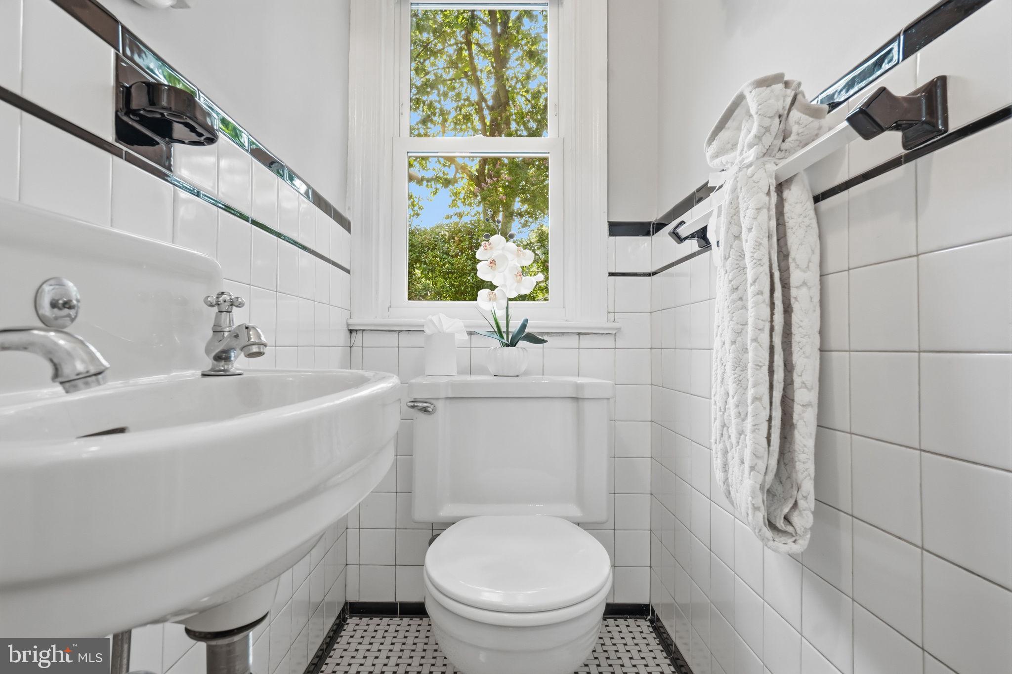 ARLINGTON HEIGHTS - Residential