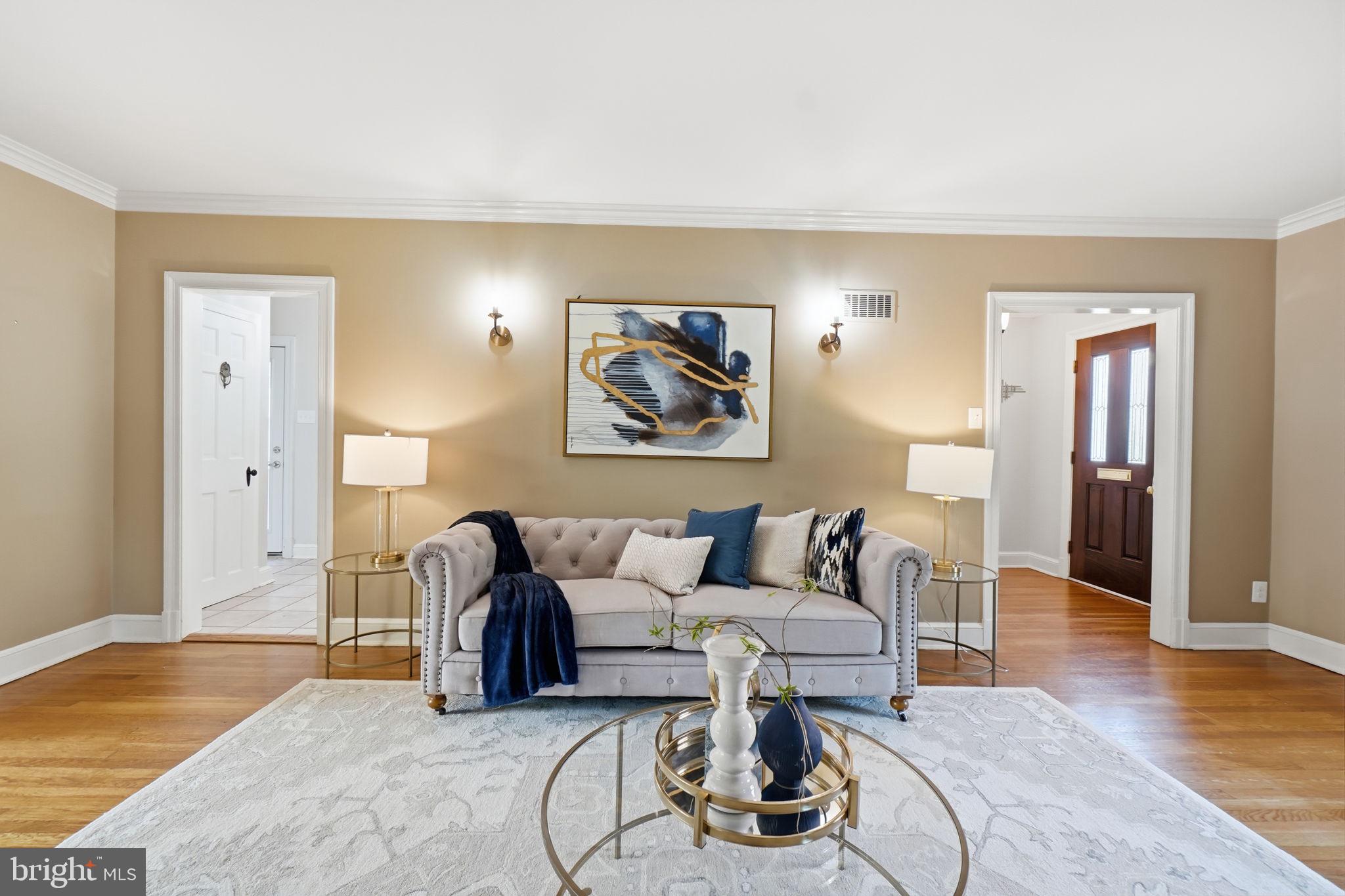 ARLINGTON HEIGHTS - Residential