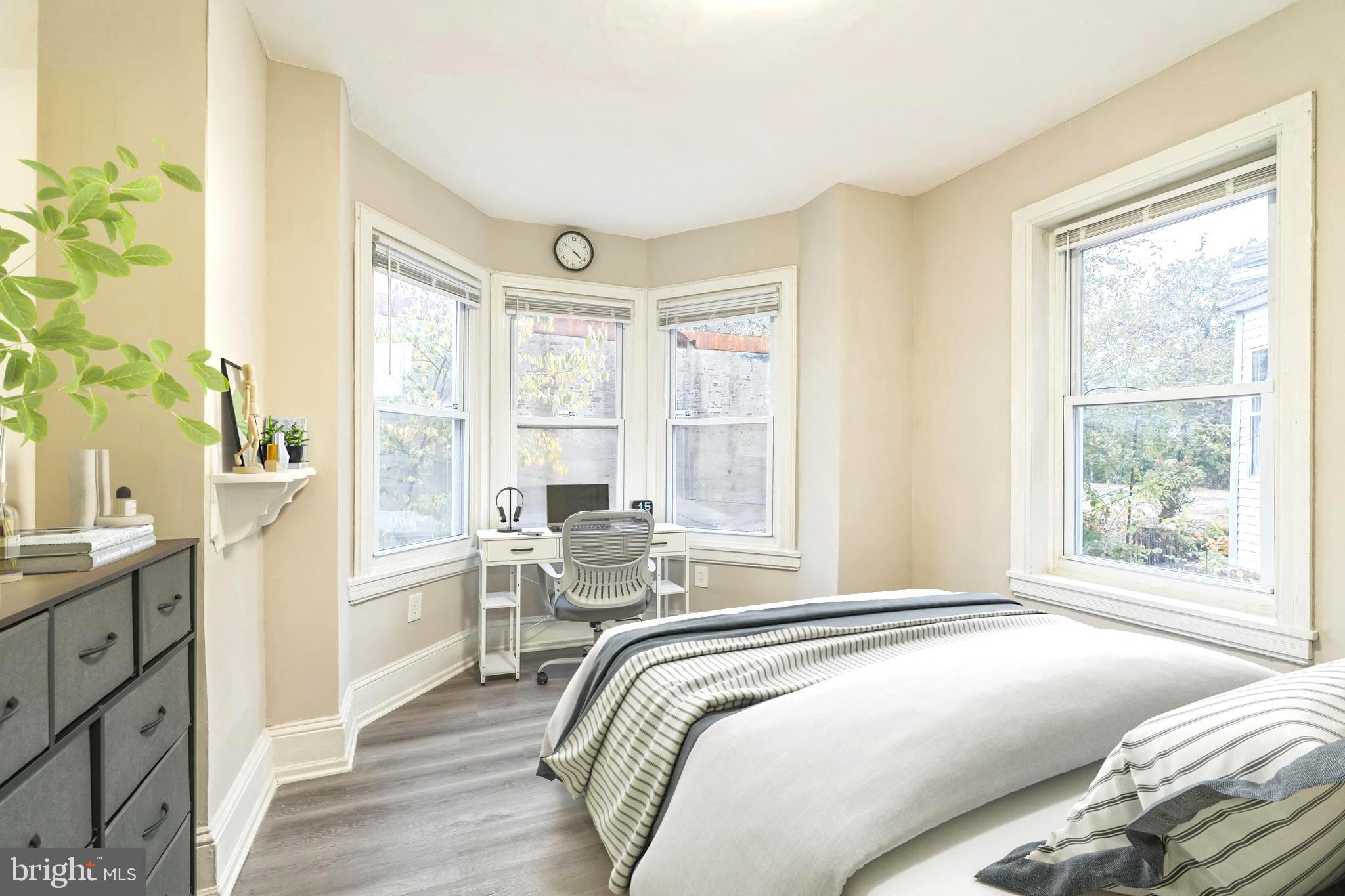 BELMONT - Residential