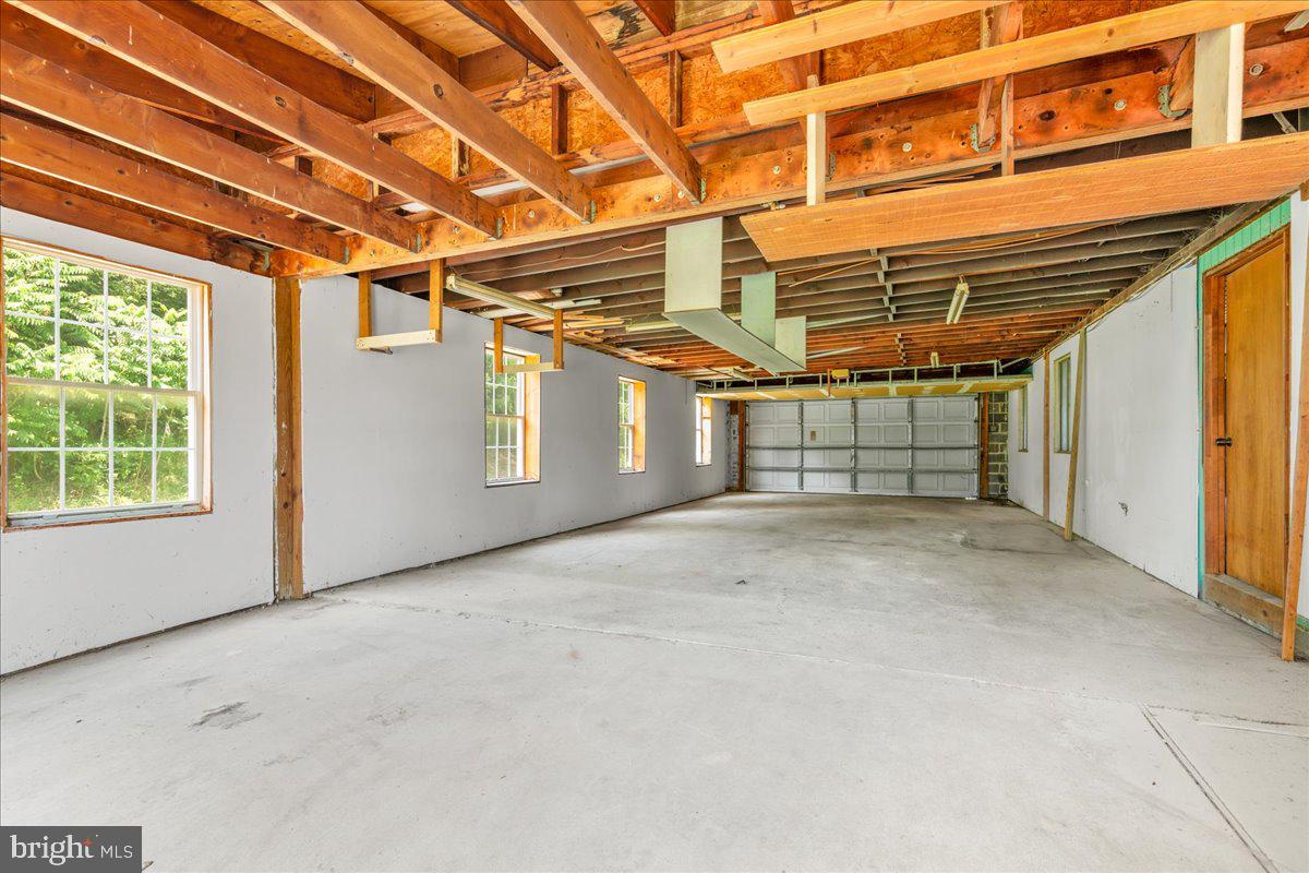 BELMONT - Residential