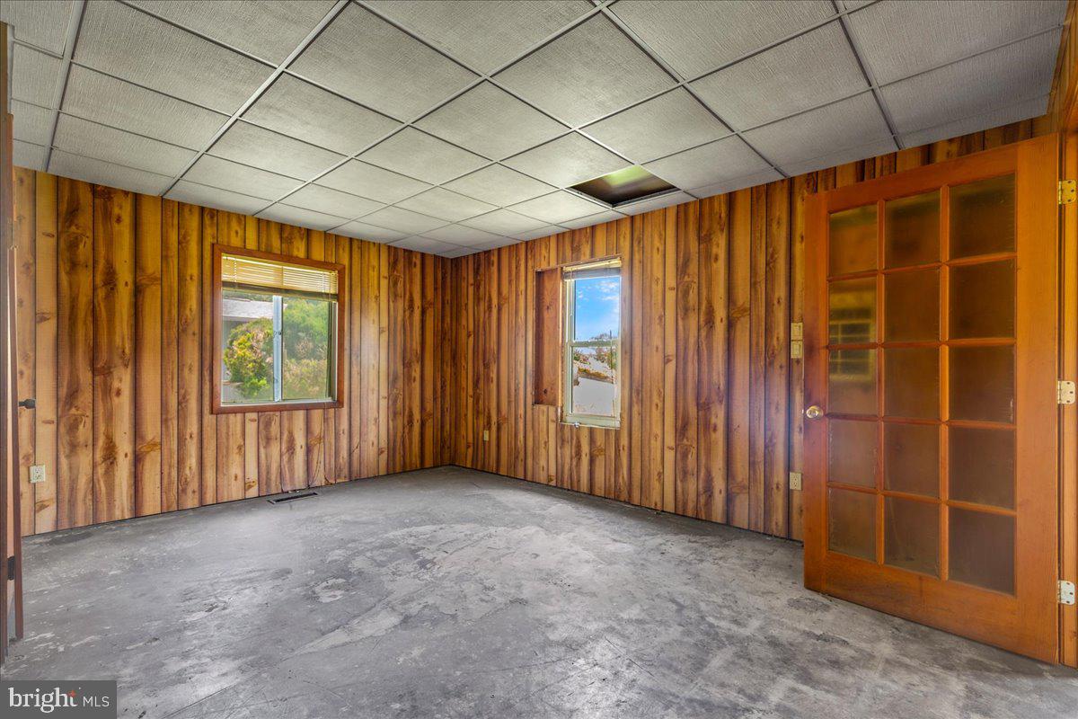 BELMONT - Residential
