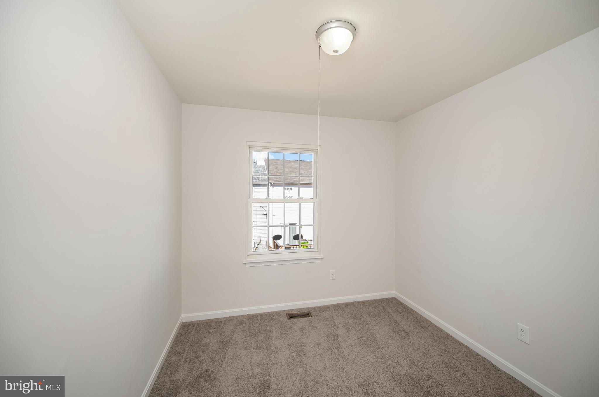 WILLIAMSTOWN - Residential
