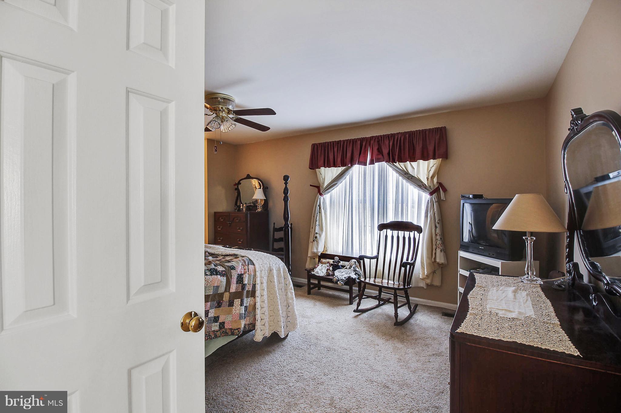 MEADOWGATE - Residential