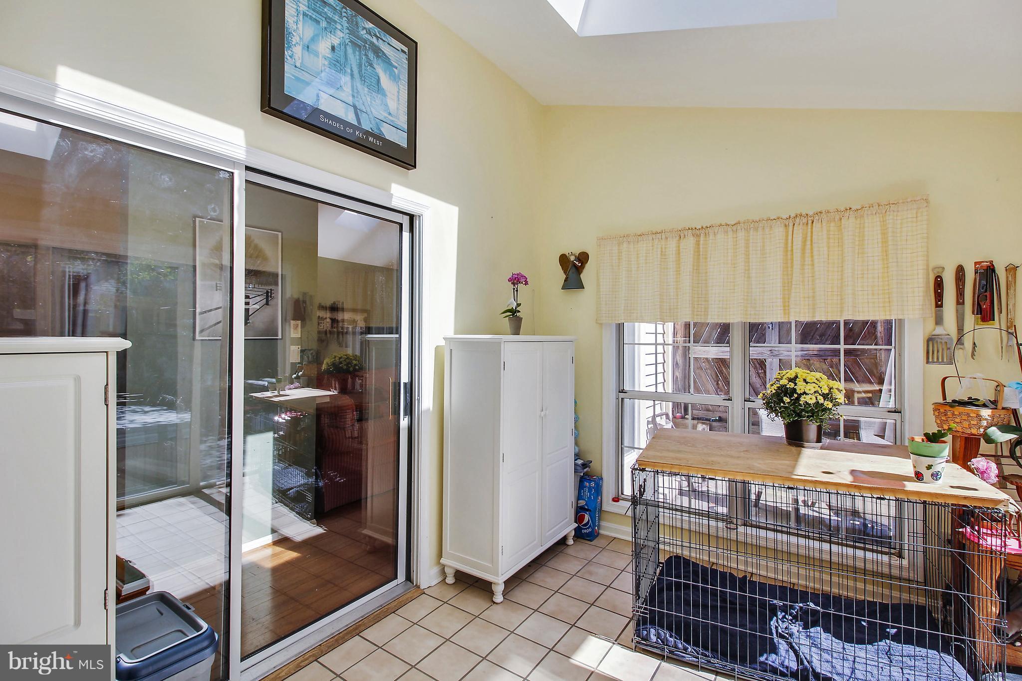 MEADOWGATE - Residential