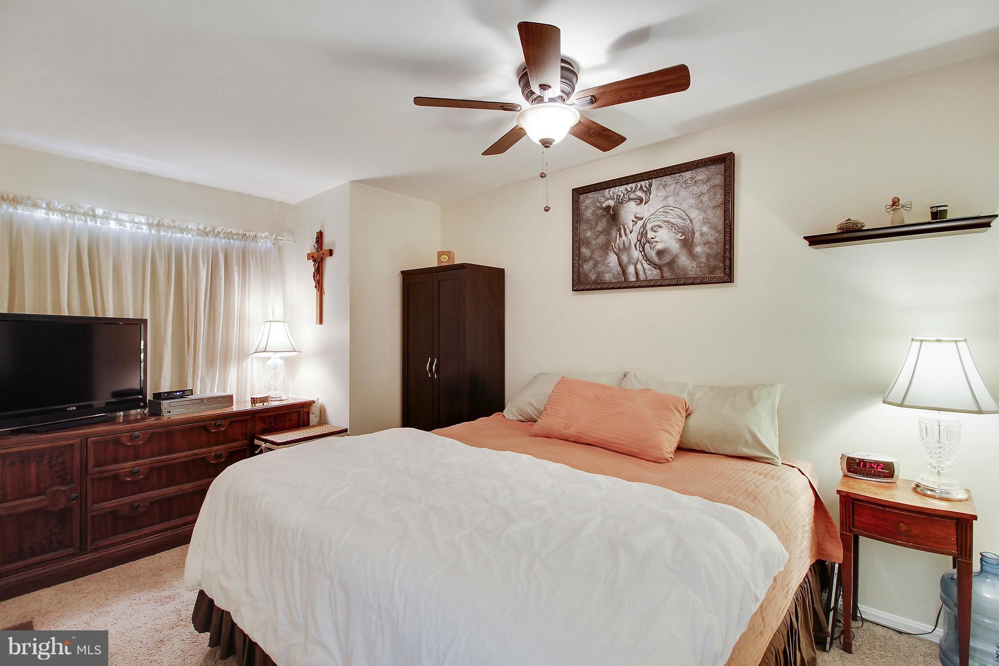 MEADOWGATE - Residential
