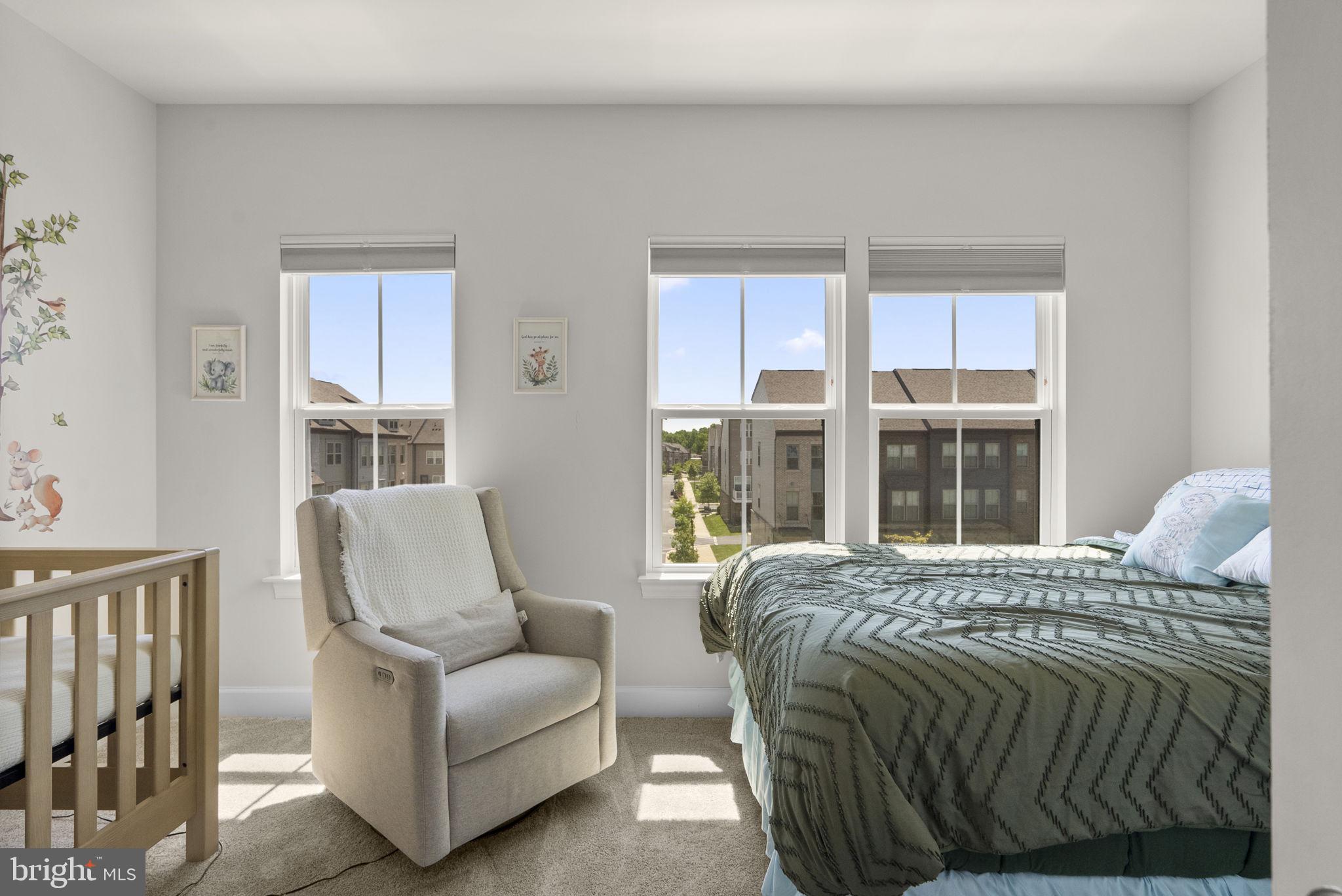 CAPITAL COURT - Residential
