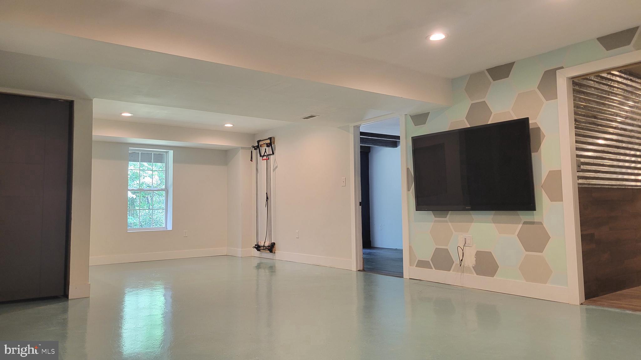 FAIRWAY MEADOWS - Residential