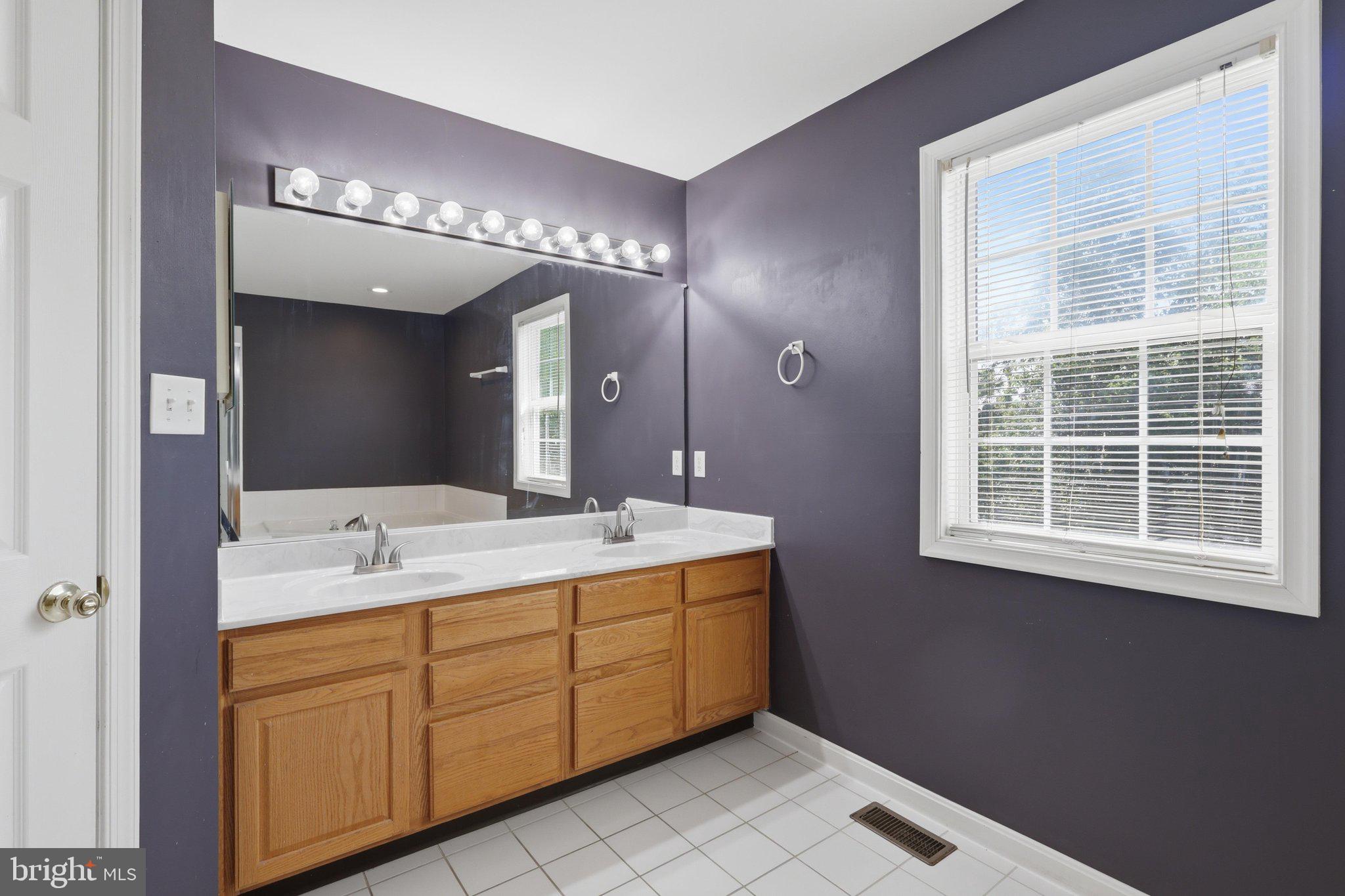 FAIRWAY MEADOWS - Residential