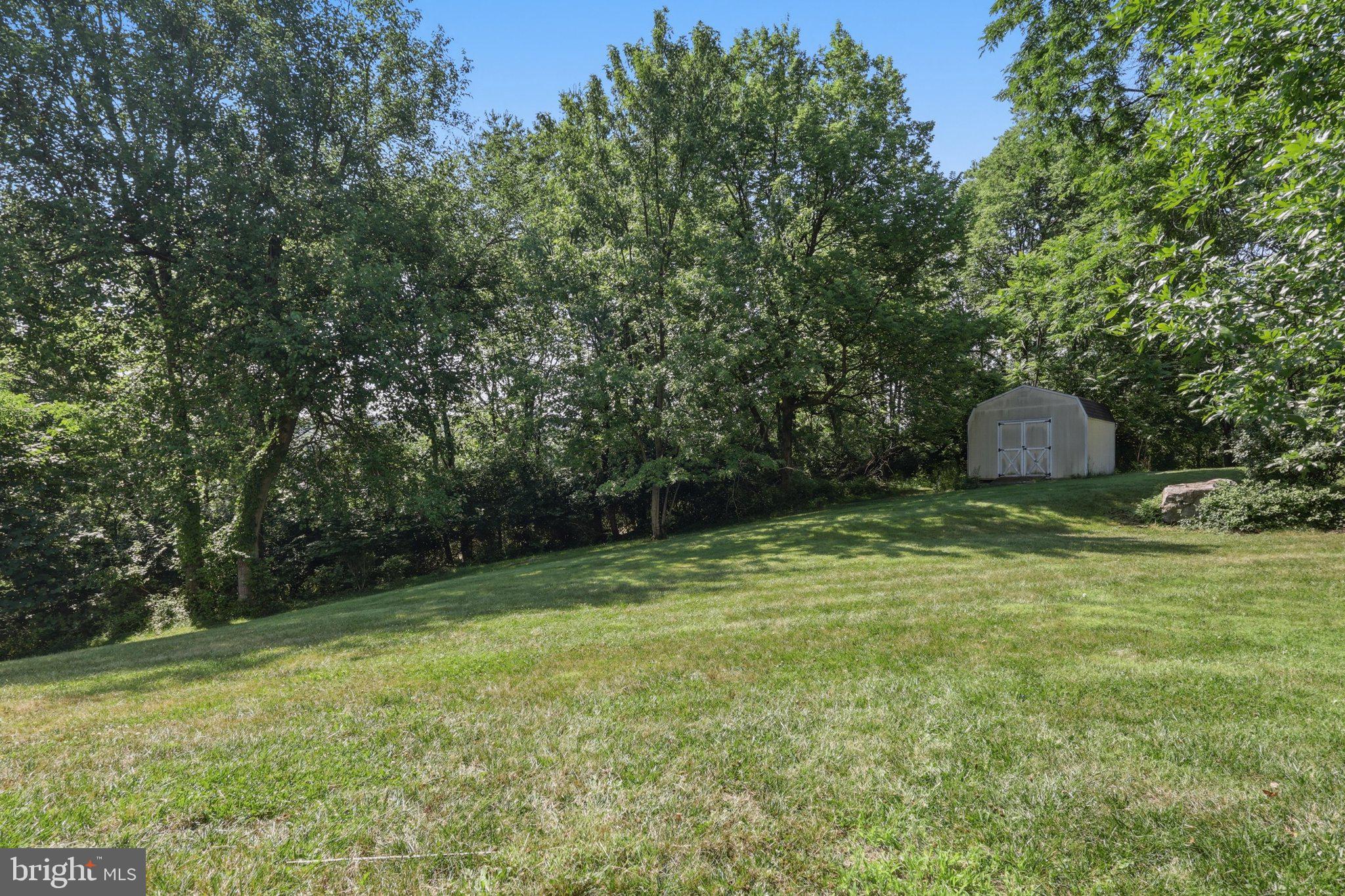 FAIRWAY MEADOWS - Residential