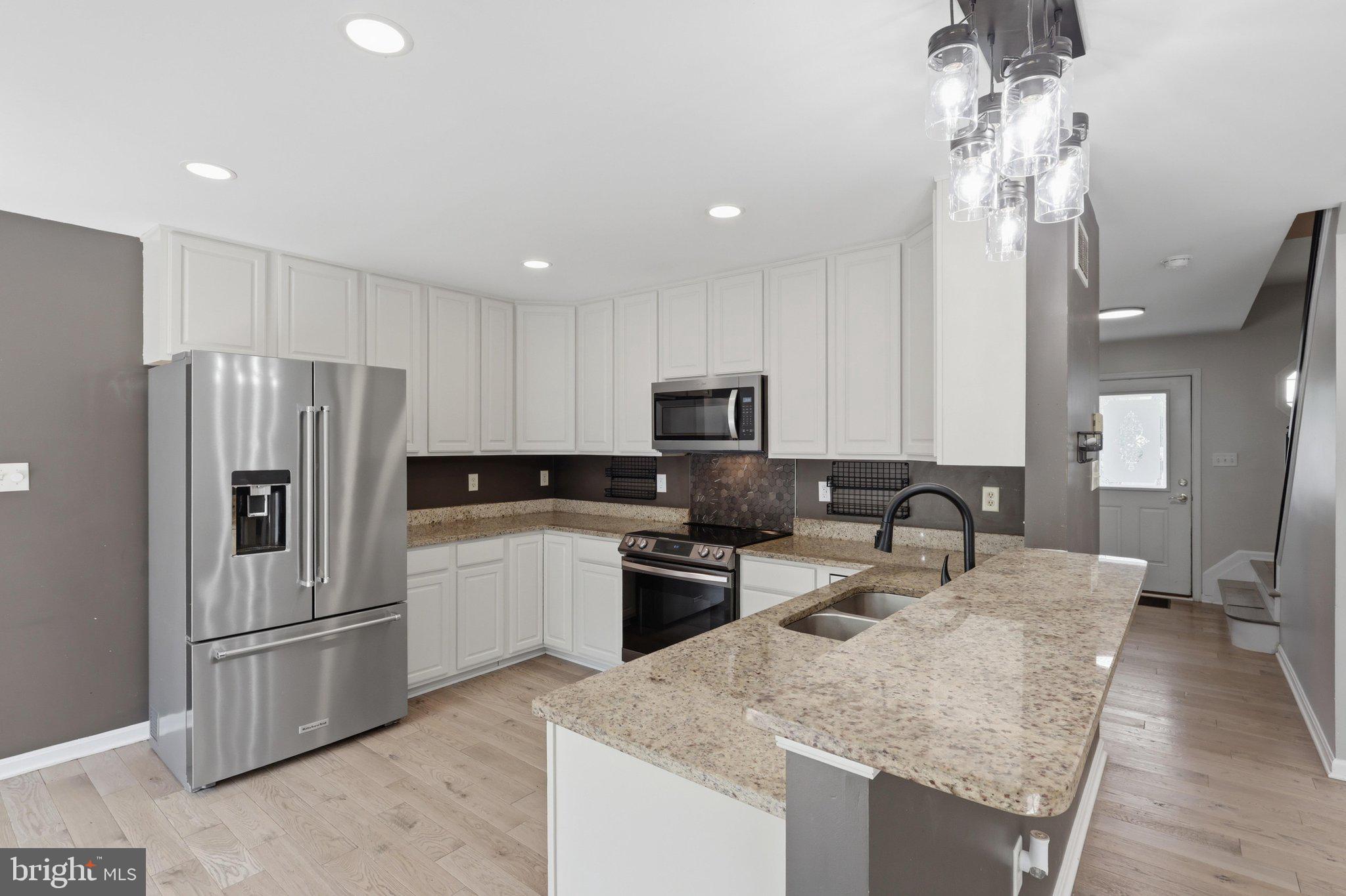 FAIRWAY MEADOWS - Residential