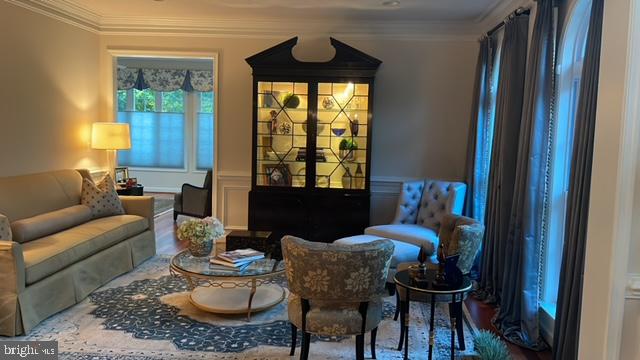 FALLS CHURCH - Residential Lease