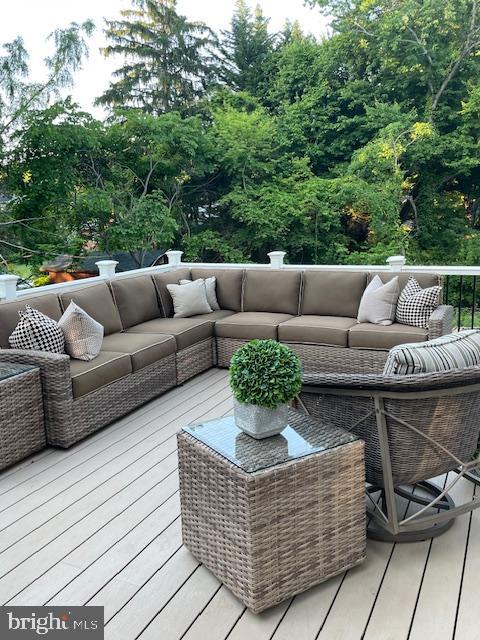 FALLS CHURCH - Residential Lease
