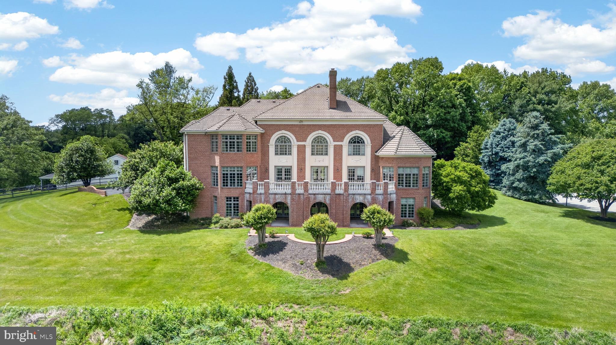 HILLSTEAD - Residential