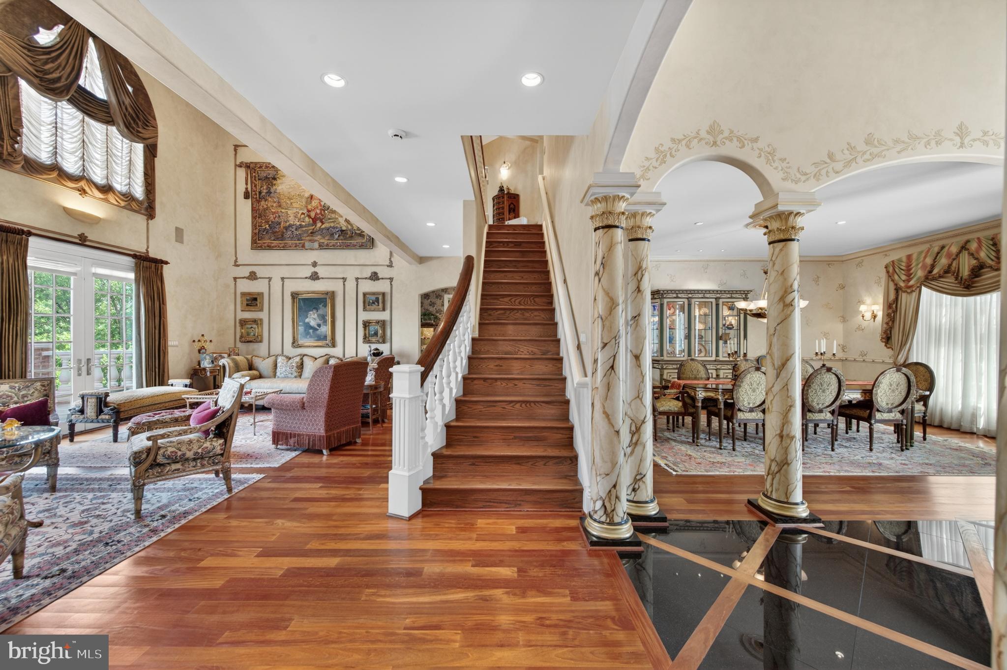HILLSTEAD - Residential