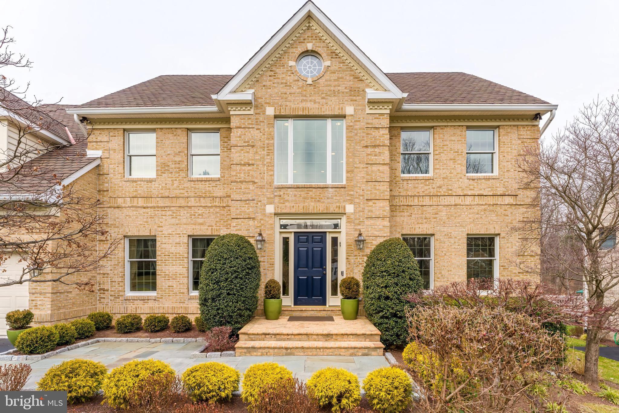 PINE KNOLLS - Residential