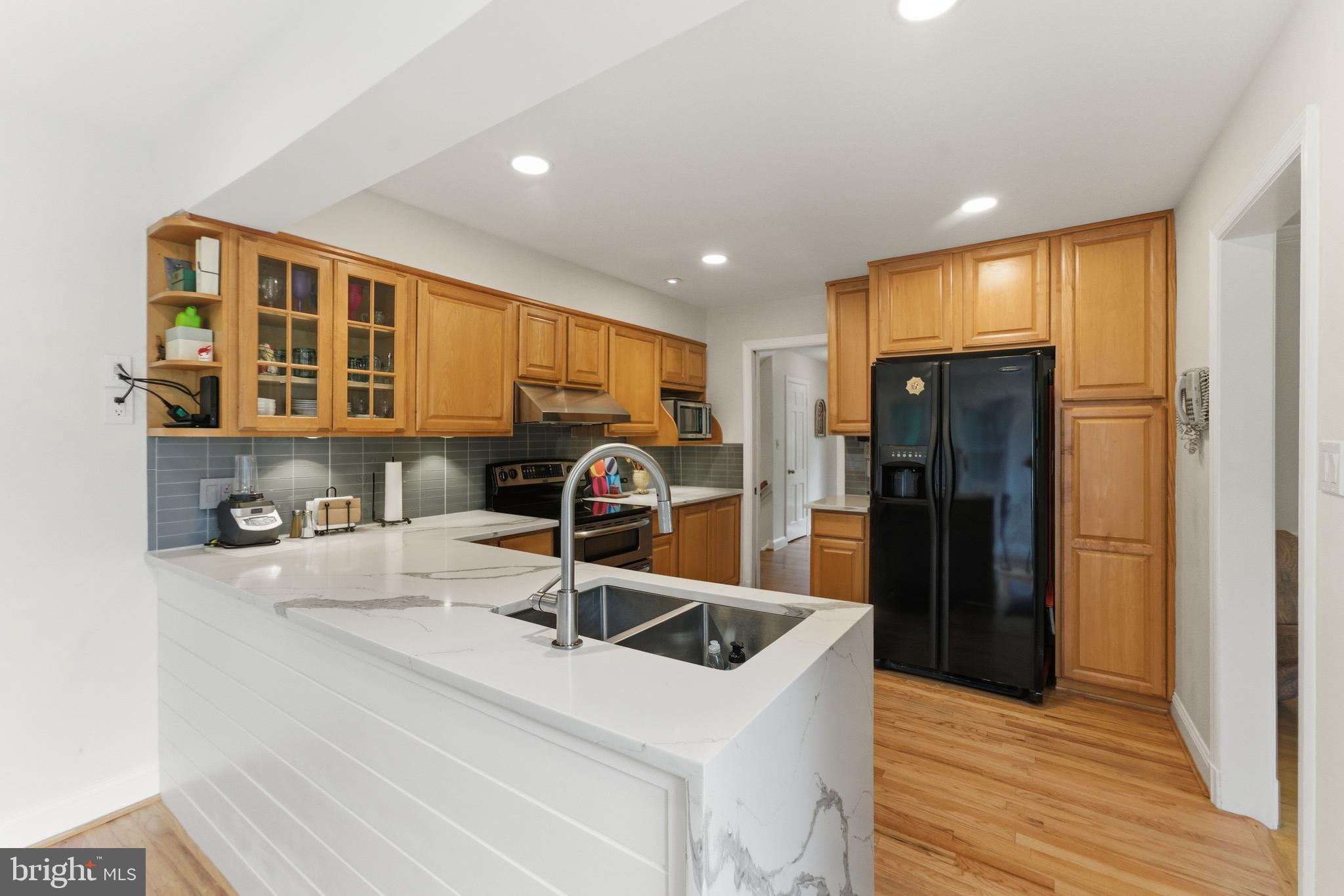 MEADOWOOD - Residential
